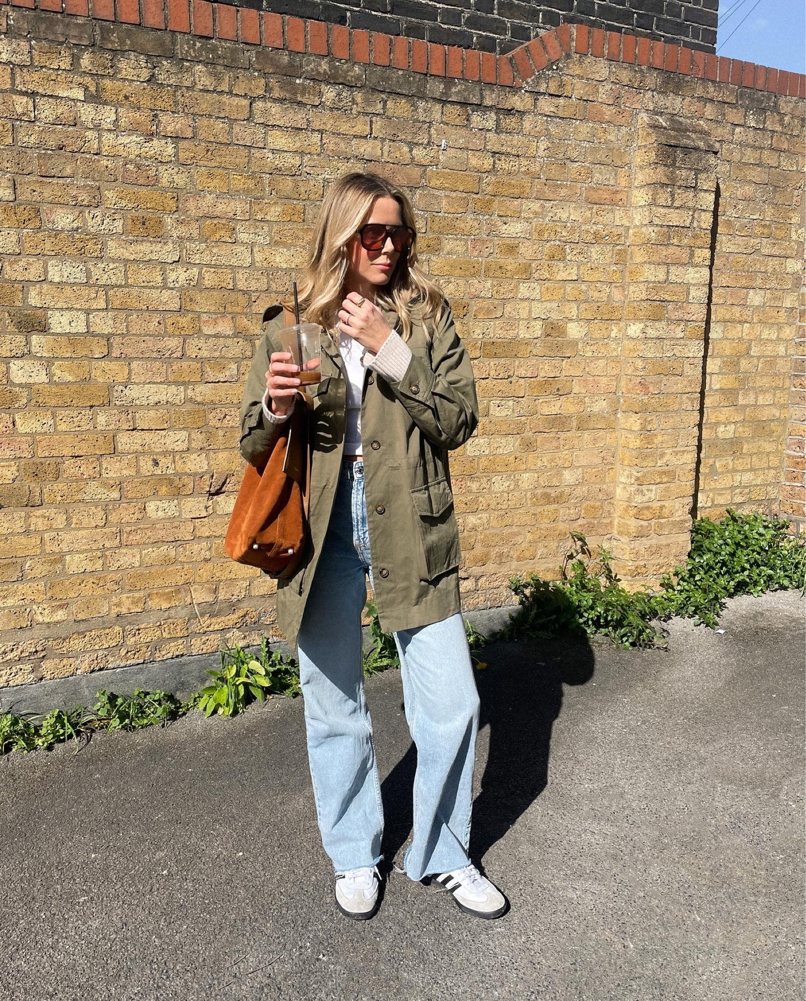 Utility jacket
Wide jeans 
Suede bag 
Adidas samba 

#LTKSeasonal #LTKstyletip #LTKeurope