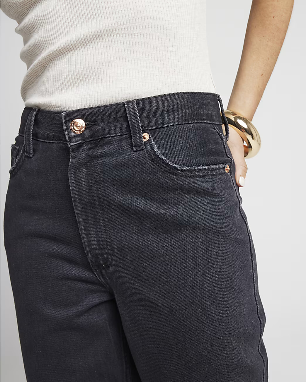 Black Relaxed Straight Jeans | River Island UK & IE