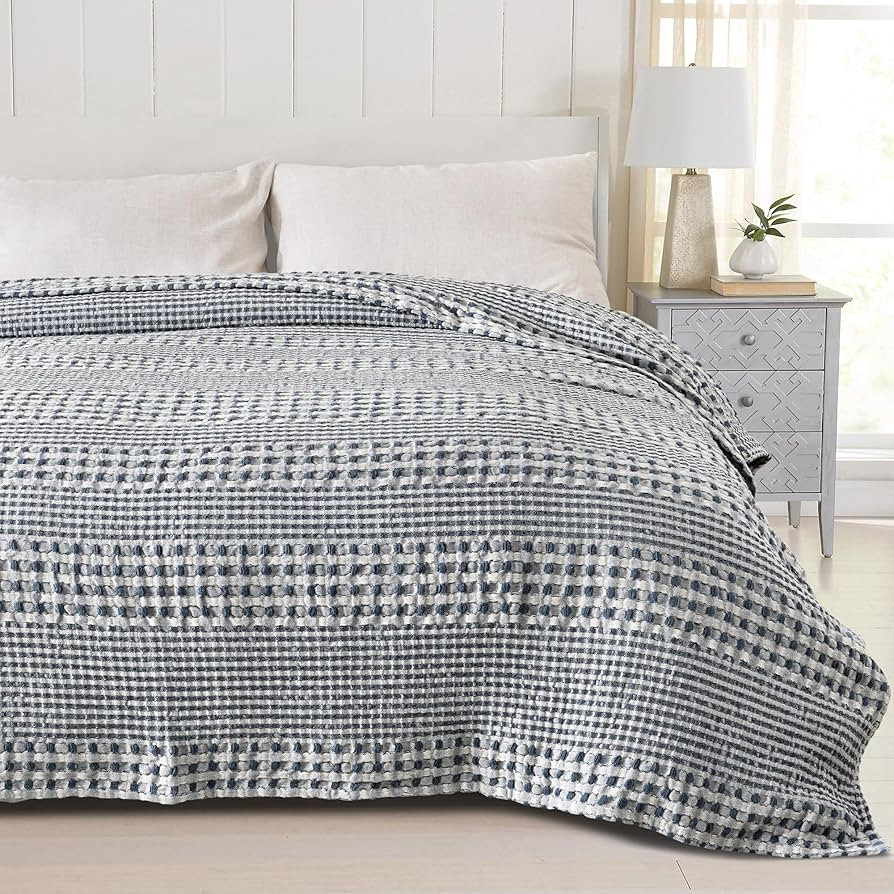 Great Bay Home 100% Cotton Waffle Weave Navy King Blanket for Bed or Couch. Prewashed & Preshrunk... | Amazon (US)