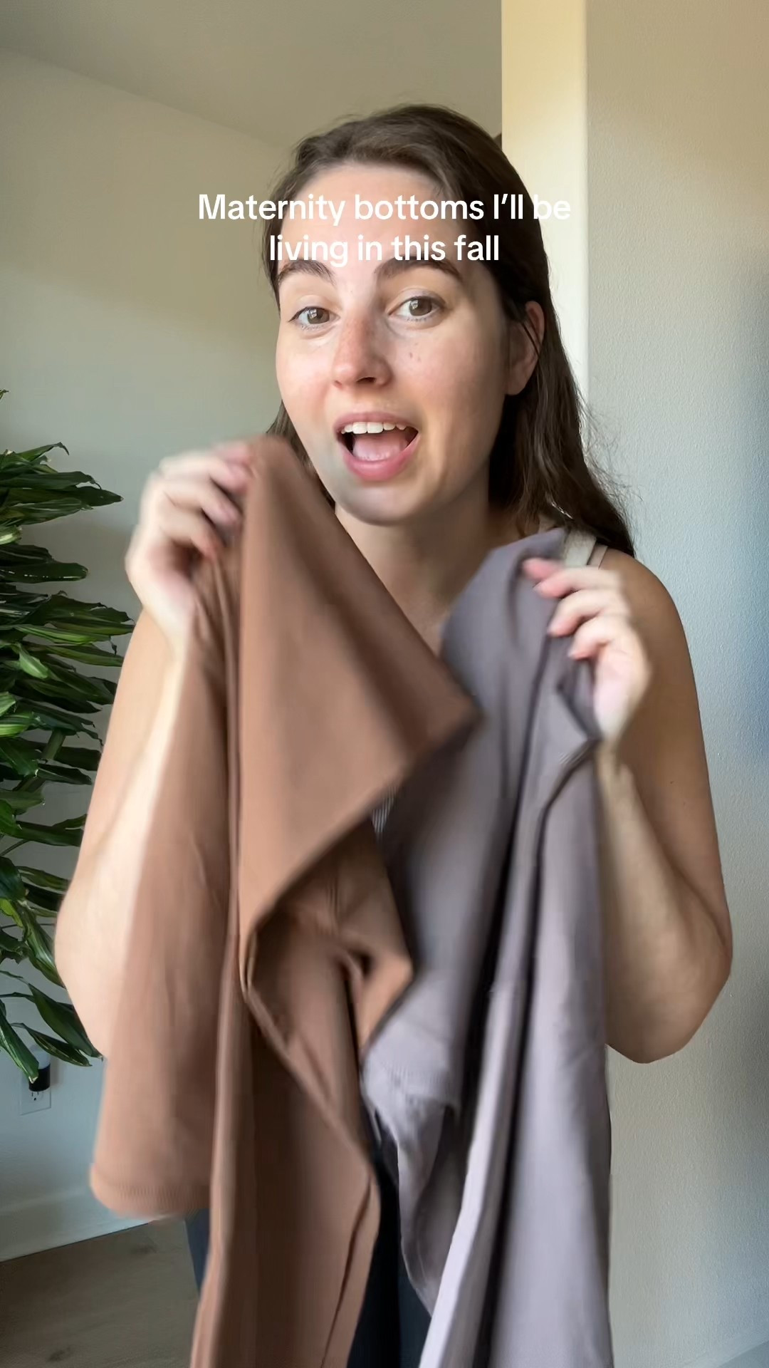 Love anything that makes me feel good and not suuuuper maternal these days. These maternity bottoms are going to be go to items this fall!  #pregnant #pregnancy #maternitystyle #bumpfriendly #bumpstyle 

Maternity leggings, over the bump leggings, pregnancy bottoms, dressing the bump, bump style, bump friendly, maternity fall, bump friendly fall, butter soft leggings 