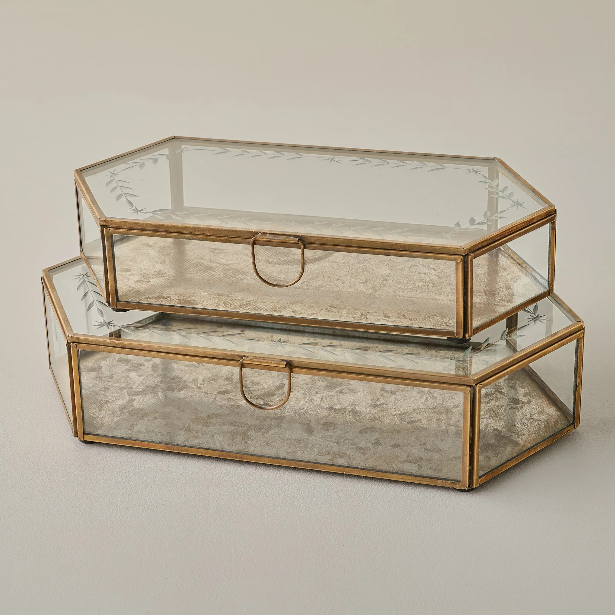 Delores Etched Glass Box | Magnolia
