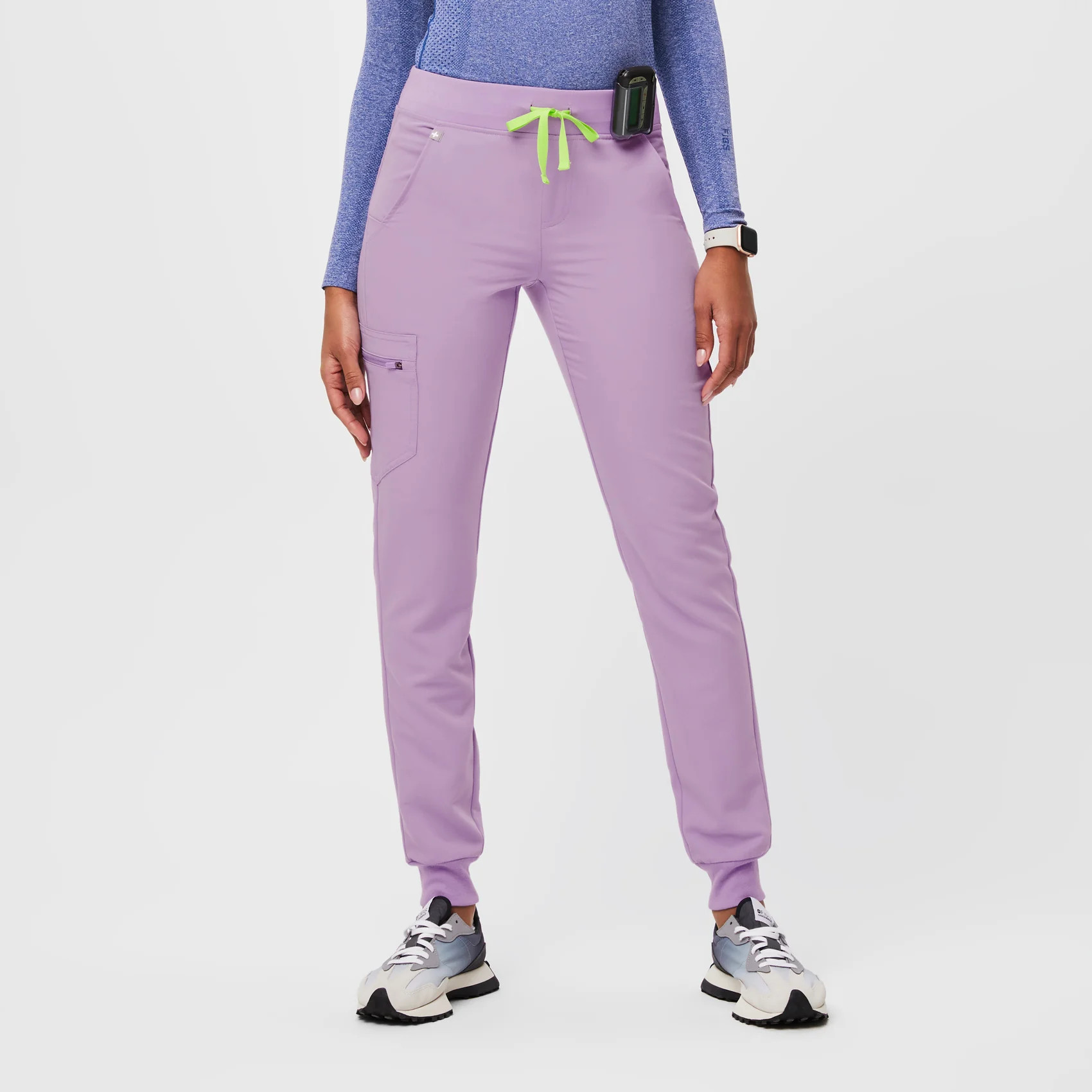Women's Zamora Jogger Scrub Pants™  - Lavender Dew · FIGS | FIGS
