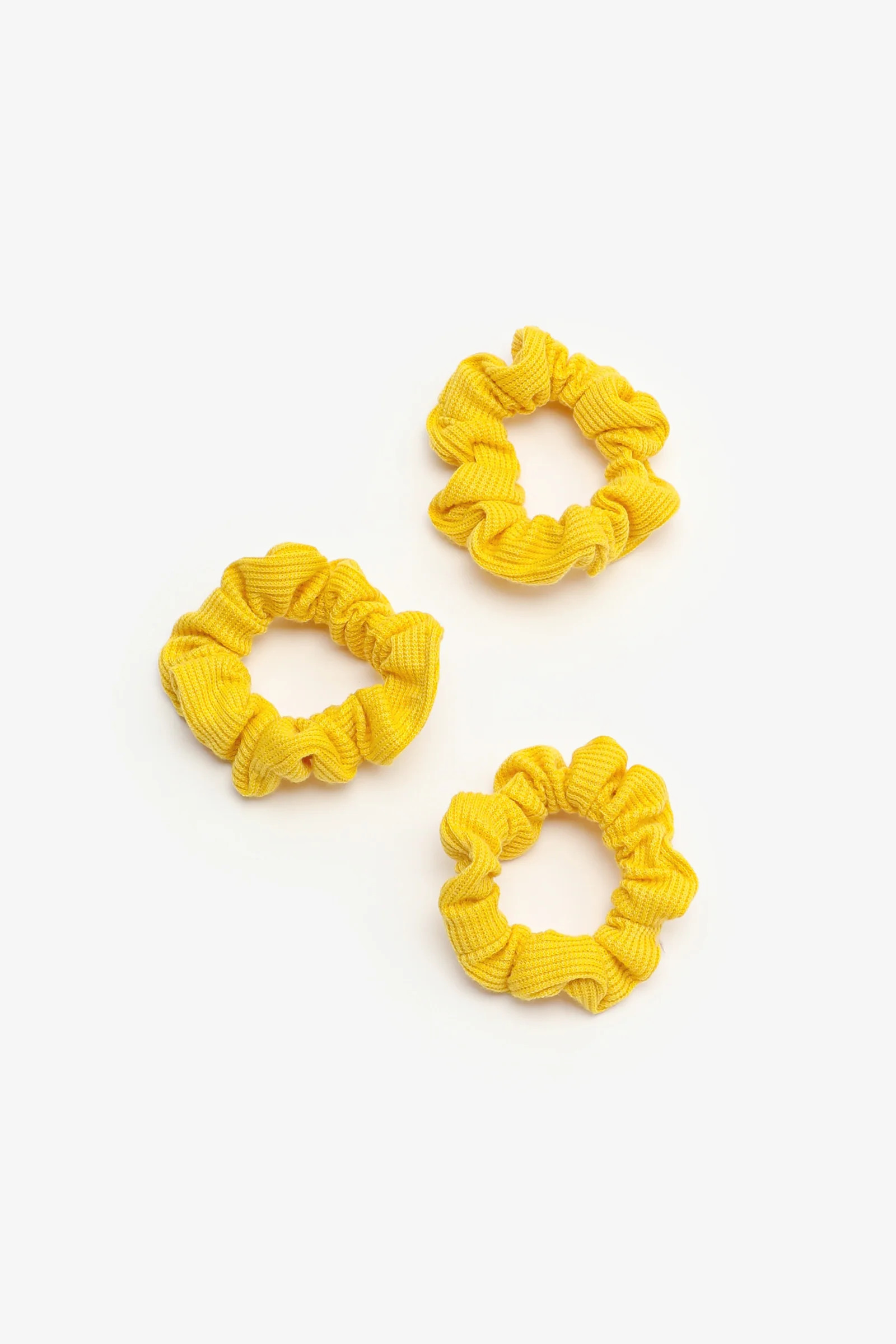 3-Pack Ribbed Scrunchies | Ardene