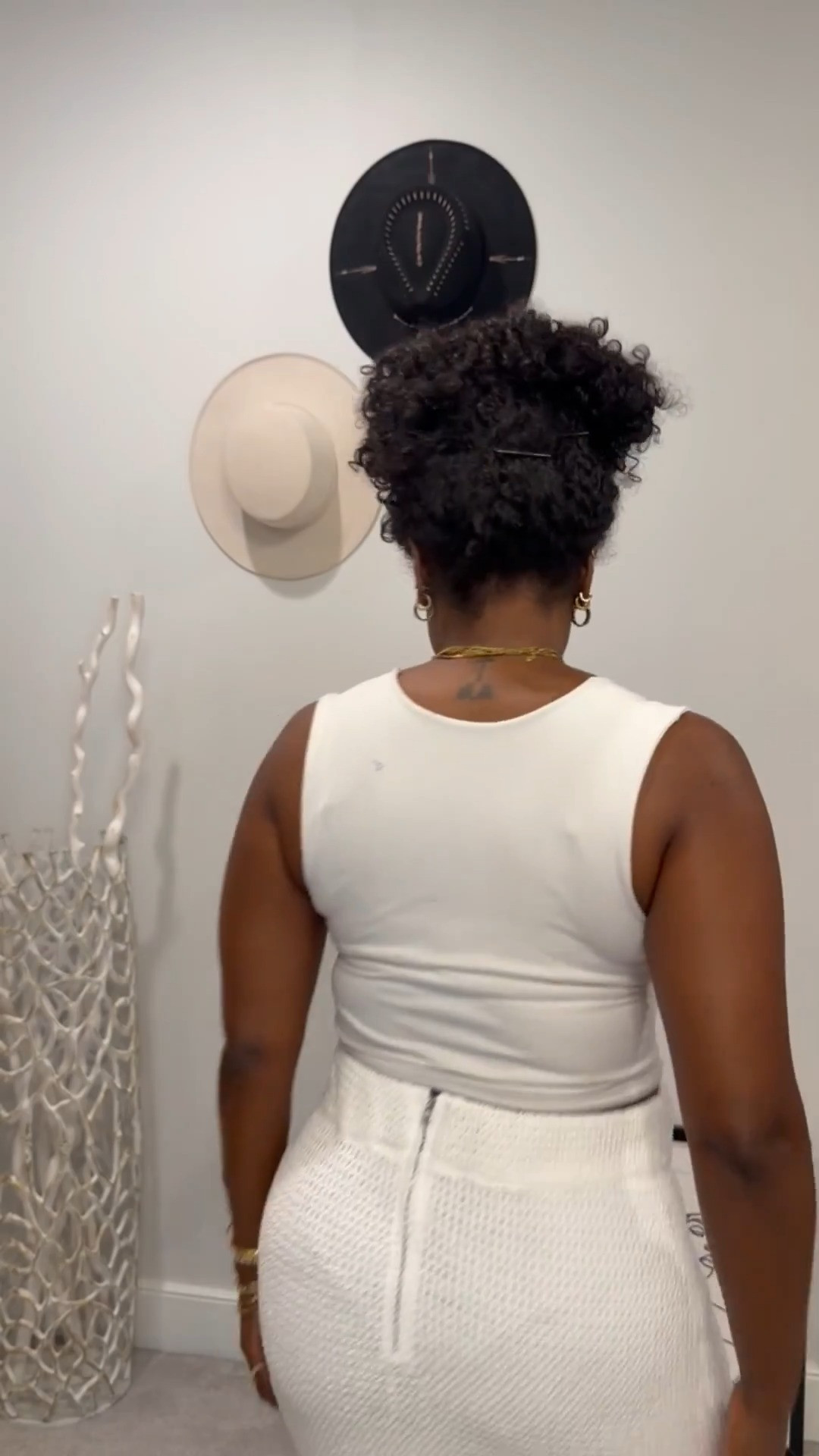 this is one of the best pieces available at Walmart right now. it is part of a matching set but didn't like the top. Wearing a Medium 

 