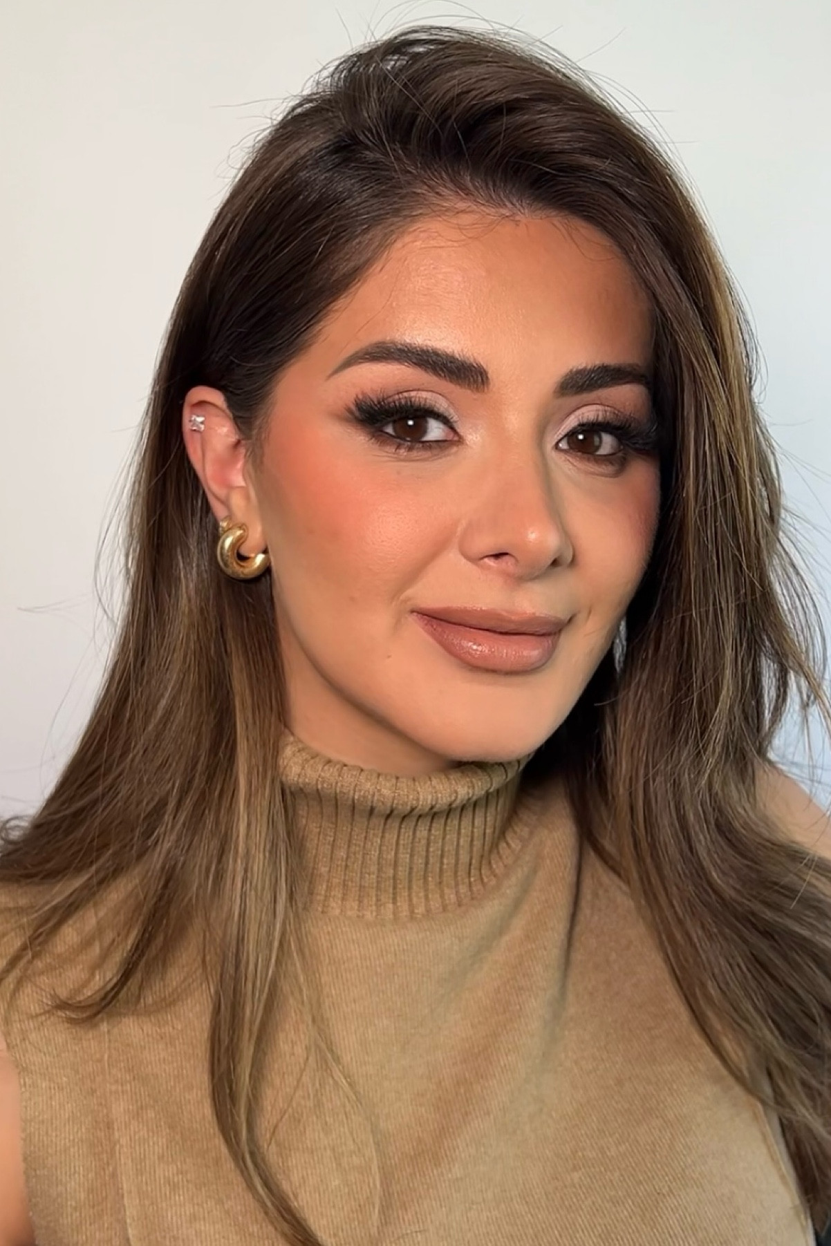 Soft, neutral glam makeup look! I used all matte eye shadows and a nude glossy lip! One of my favorite glams!
#fullglam#glammakeup#persianmakeup#sultrymakeup#glam#makeup#fullcoverage

#LTKWedding #LTKBeauty #LTKParties