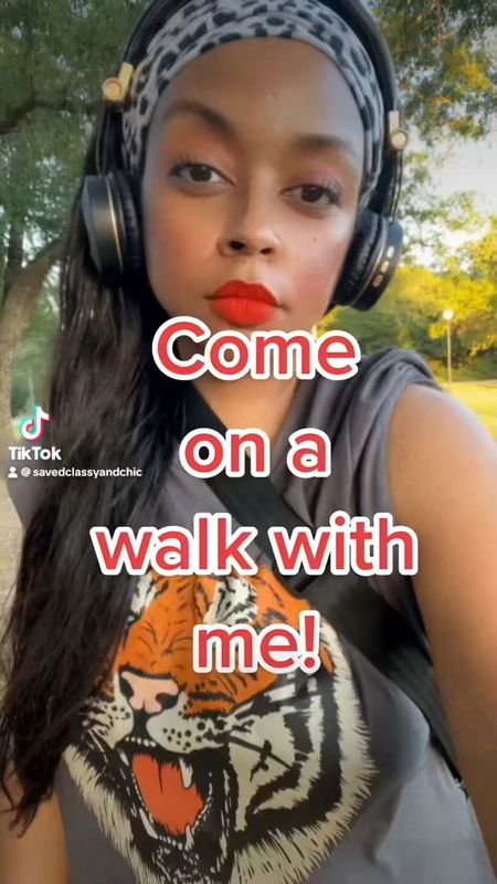 Come on a walk with me & shop my workout looks! #gymgirl #workoutwear #linkdm #affordable

 #viral #trending #fallshoes #falloutfits #trendinglooks

#LTKunder100 #LTKFitness

#LTKSeasonal