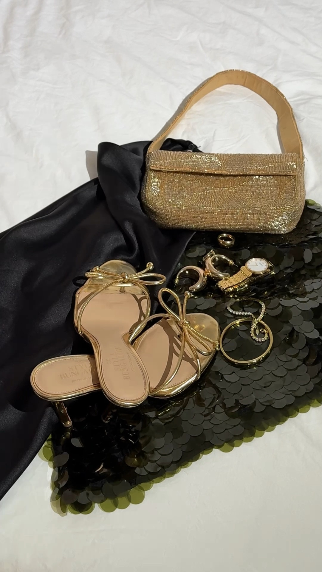 The perfect GNO outfit! ✨ #windsor #bulova #gnooutfit #sequinskirt #goldjewelry

#LTKootd #LTKPetite #LTKgrwm