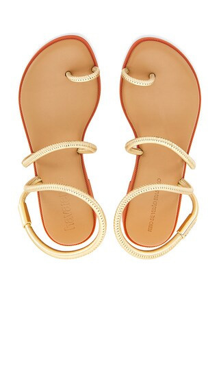 Havaianas Una Pitanga Eur Sandal in Metallic Gold. - size 35 | Revolve Clothing (Global)