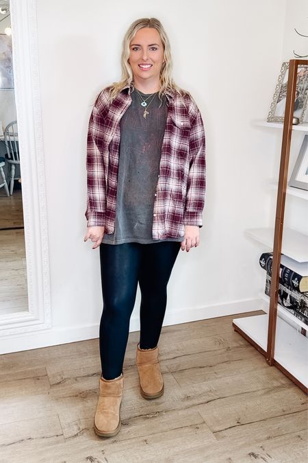 Flannel shirt. 
Faux leather leggings. 
Spanx leggings. 
Graphic tee. 
Midsize style. 
Ugg boots. 
Necklace stack. 

Sizes:
Shirt: L/XL
Flannel: XL
leggings: large 