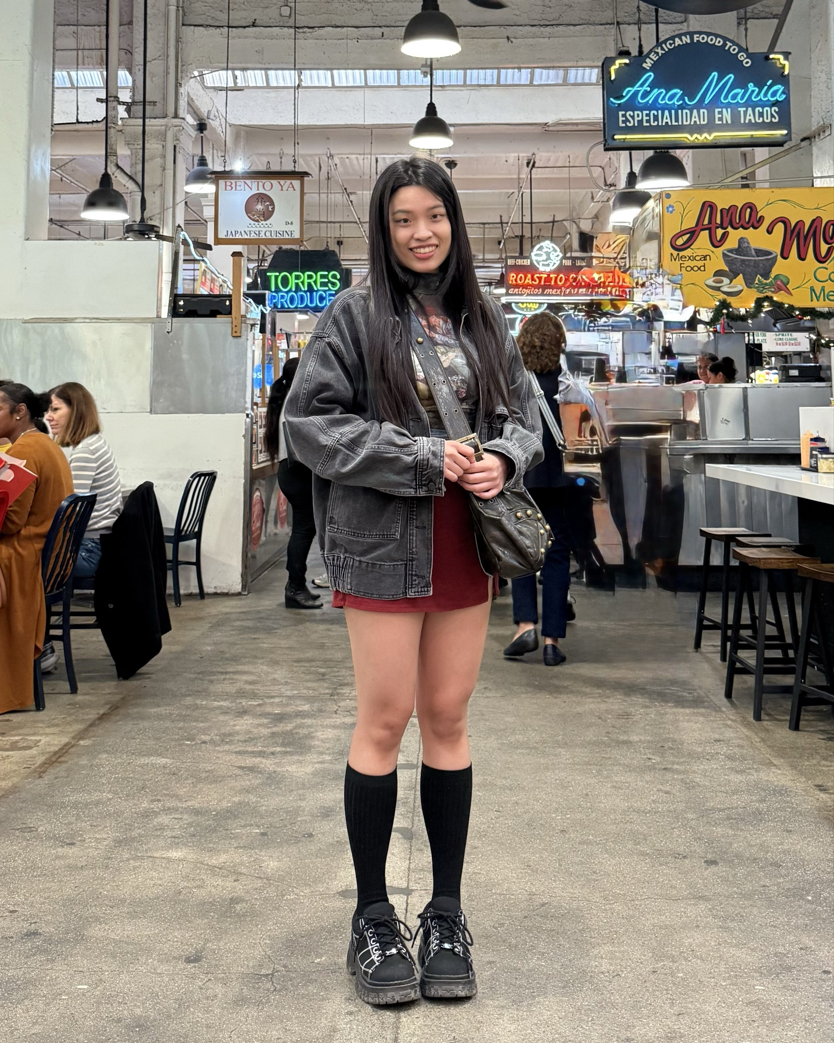 Exploring the old city in style 🖤
This brushed black denim jacket and burgundy skirt combo is my ultimate city-walk outfit — casual, classy, and timeless.
Perfect for autumn strolls or urban photography days.
#oldcityoutfit
#fallstreetstyle
#denimjacketlook
#burgundyskirt
#citywalkstyle
#vintagevibesoutfit
#casualchiclook
#urbanexplorerstyle
#effortlessfashion
#autumnoutfitideas


#LTKPetite #LTKSeasonal #LTKTravel