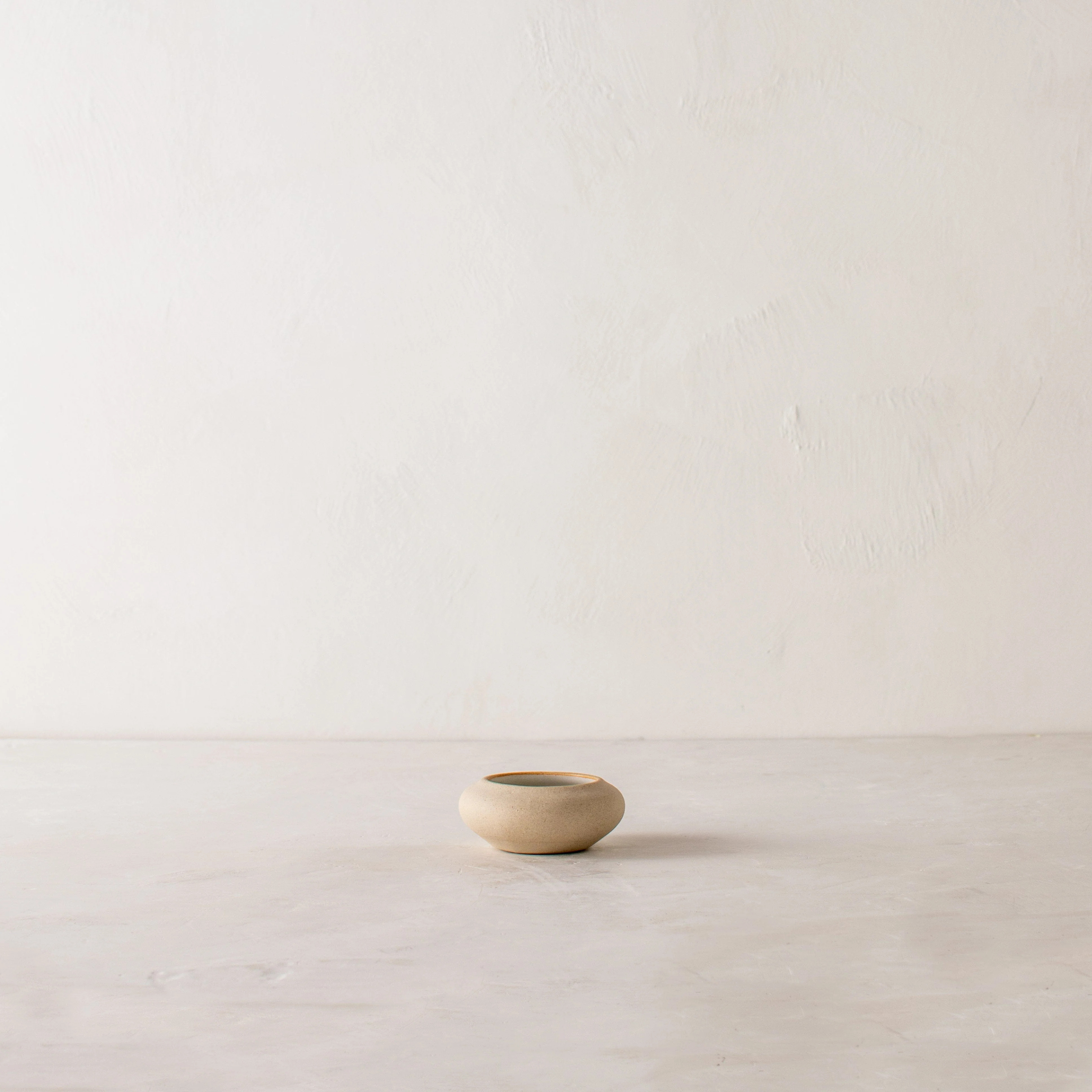 Minimal Ikebana Raw Stoneware Vase | Made Trade | Made Trade