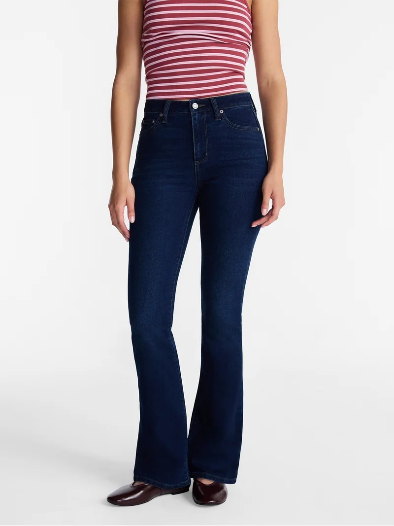 No Boundaries Women's Mid Rise Bootcut Jean, 32" Inseam, Sizes 00-20 | Walmart (US)