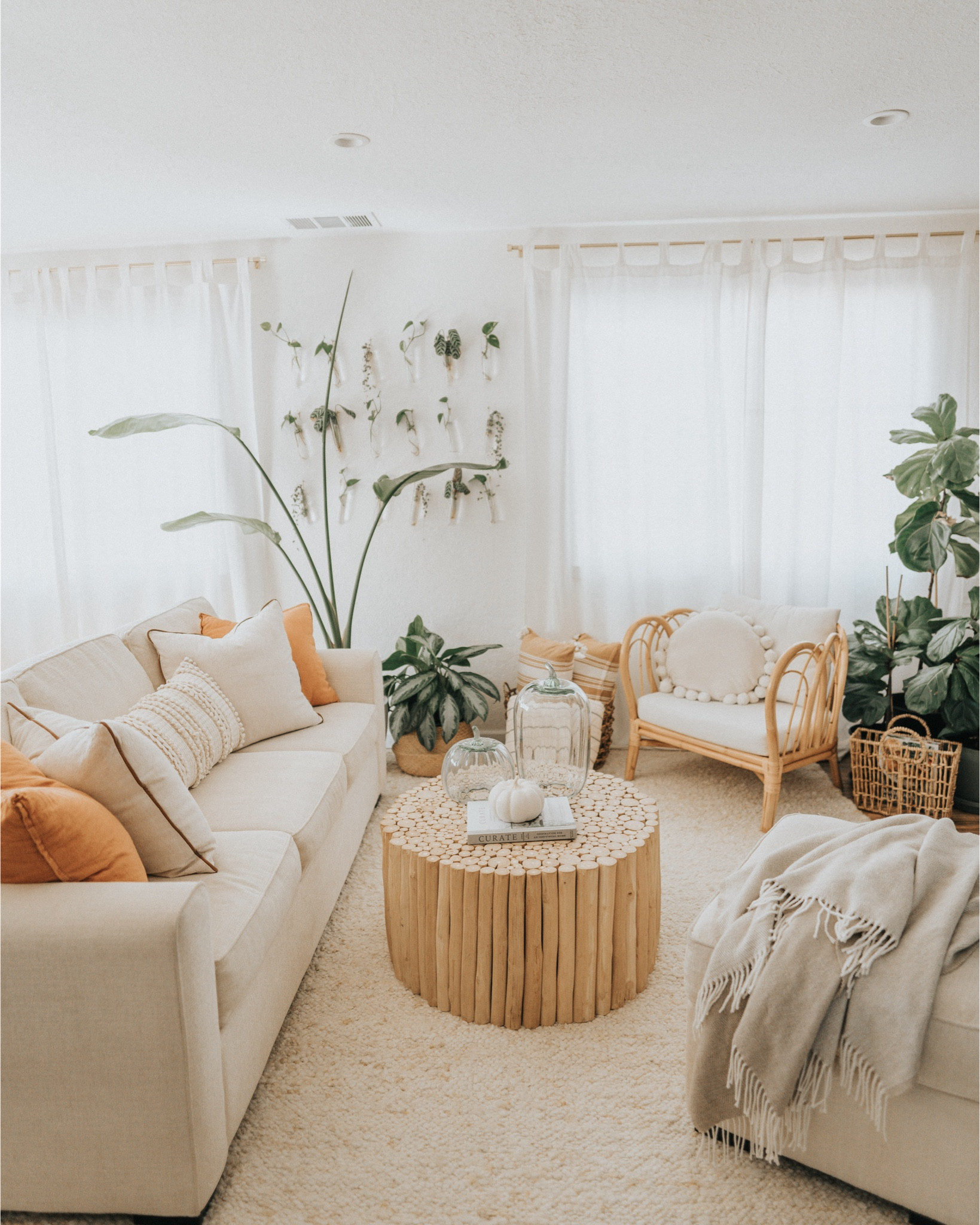 It's time for cozy season!

Pumpkin season, cozy home, cozy home decor, pumpkin decor, target home, pottery barn, cozy and neutral, neutral decor, minimal home

#LTKSeasonal #LTKFallSale #LTKHome