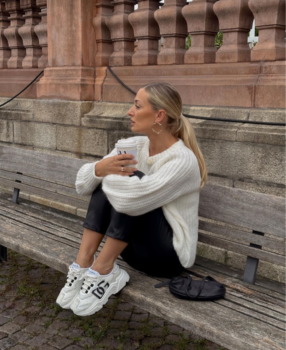 white & black 🖤

#LTKstyletip #LTKeurope #LTKSeasonal