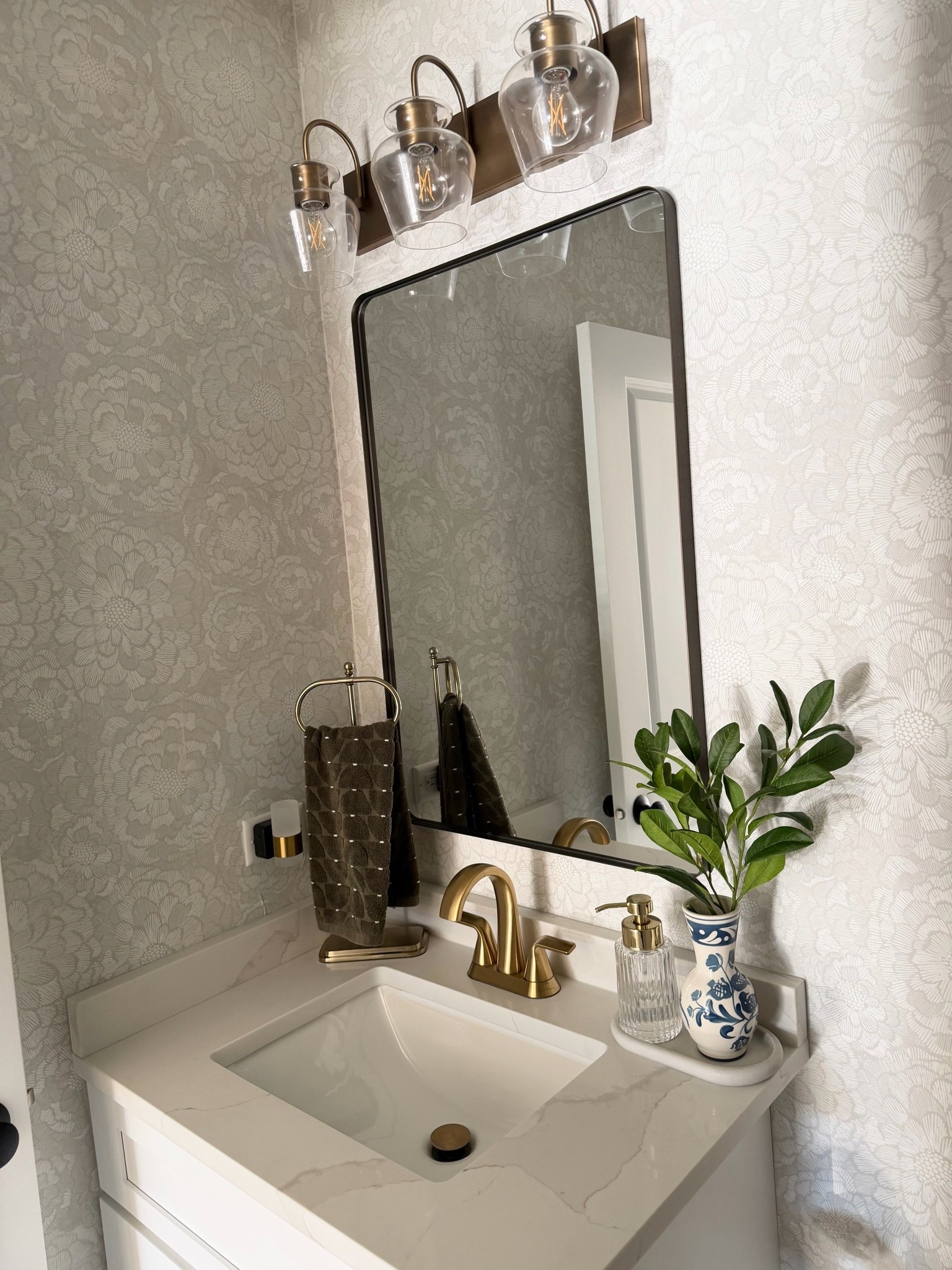 Bathroom decor! 🛁😍

#LTKHome