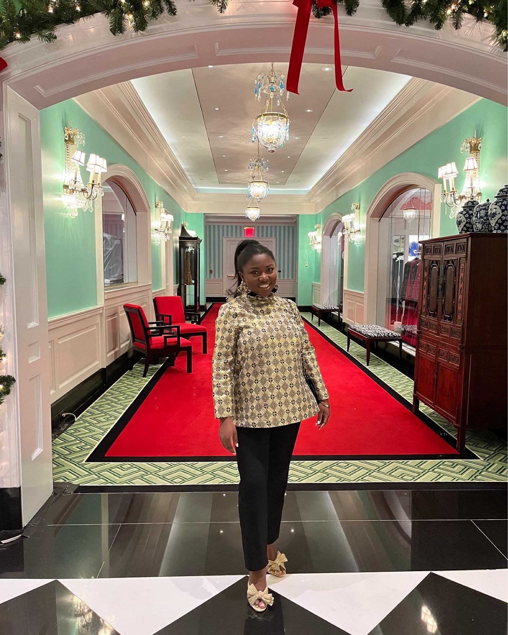 Tuckernuck high neck gold top with bow fits TTS wearing a small

#LTKstyletip #LTKSeasonal