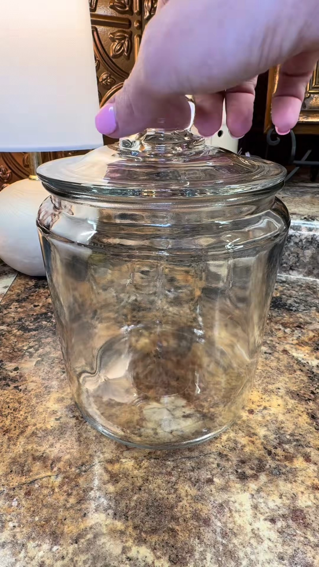These Anchor Hocking Heritage Hill glass jars aren’t just storage — they’re kitchen eye candy 😍 Perfect for pantry staples, coffee, flour, sugar, or even cookies you swear you won’t eat. Timeless, airtight, and totally worth it. #LTKHome #LTKKitchen

#LTKFindsUnder50 #LTKHome