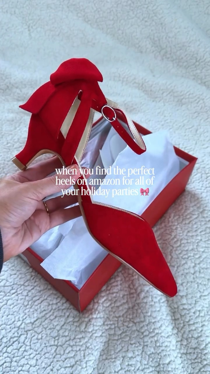 Comment HOLIDAY to shop these gorgeous heels perfect for all of those upcoming holiday parties! Multiple color options and SO PRETTY! ✨🙌🏻♥️ (also have a low kitten heel so very comfortable too!) 

Follow @maciejade for more amazon fashion finds and holiday outfits! 🎄🎁 

bow heels | amazon heels | holiday outfit | holiday heels | holiday shoes | bow aesthetic | cute kitten heels | red heels