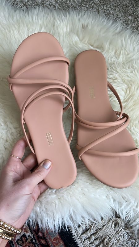 The perfect neutral sandal for spring 

They are comfy + fit tts 

#LTKshoecrush #LTKFind #LTKSeasonal