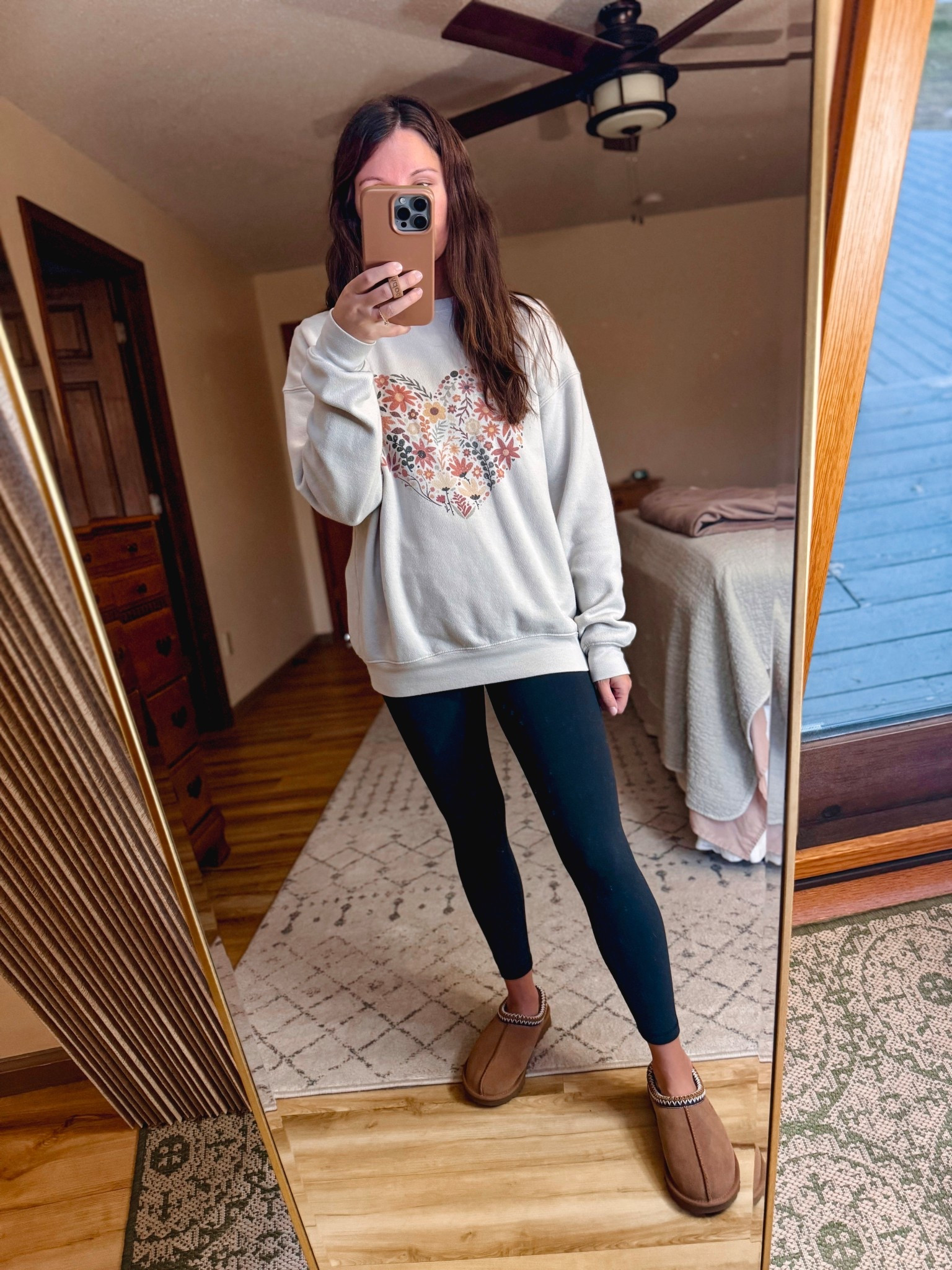 Wearing small in my tee and small in my crewneck (use Marissa15 for $$ off!) and xs in my leggings. My Ugg tasmans are size 6. I also linked my Bearpaw ones that I love too! 

#LTKSeasonal #LTKFindsUnder100 #LTKPetite