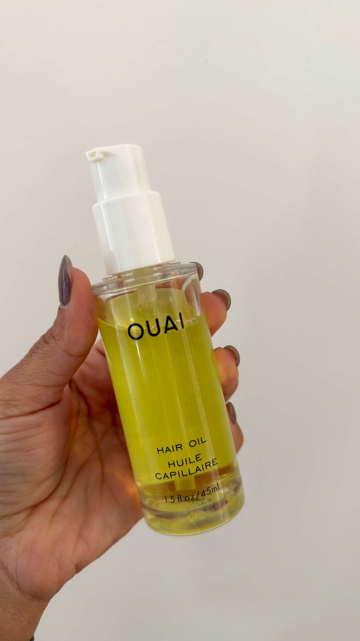The shine this gave my hair should be illegal ✨
Lightweight, glossy, non-greasy… OUAI really understood the assignment.
#OuaiHairOil #HairShine #SleekHair

#LTKBeauty #LTKgrwm #LTKselfcare