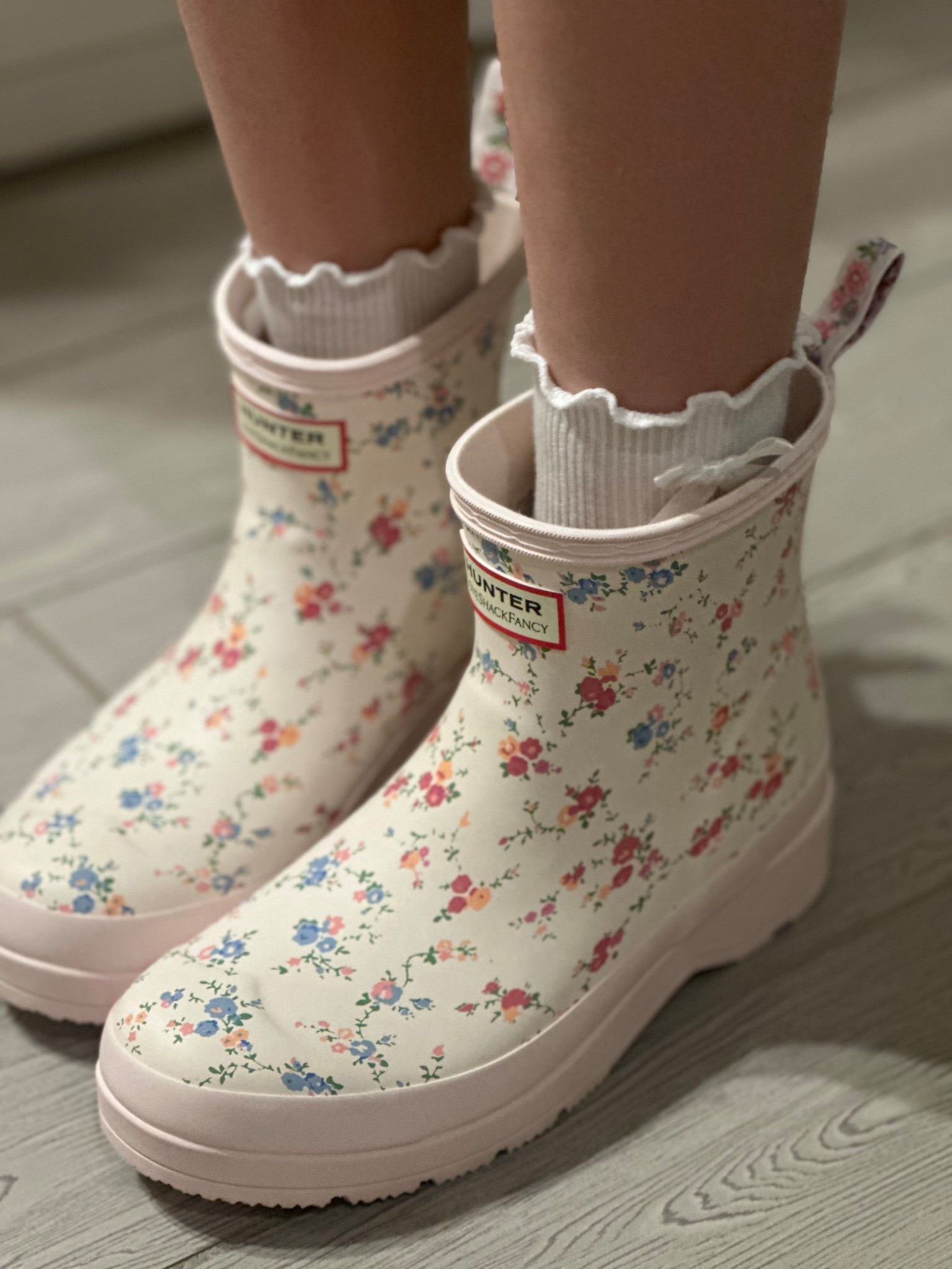 Hunter x LoveShackFancy Women’s PLAY™ Short Sunrise Patchwork Confetti Bloom Rain Boots

Still in stock 😍

#LTKGiftGuide #LTKStyleTip #LTKShoeCrush
