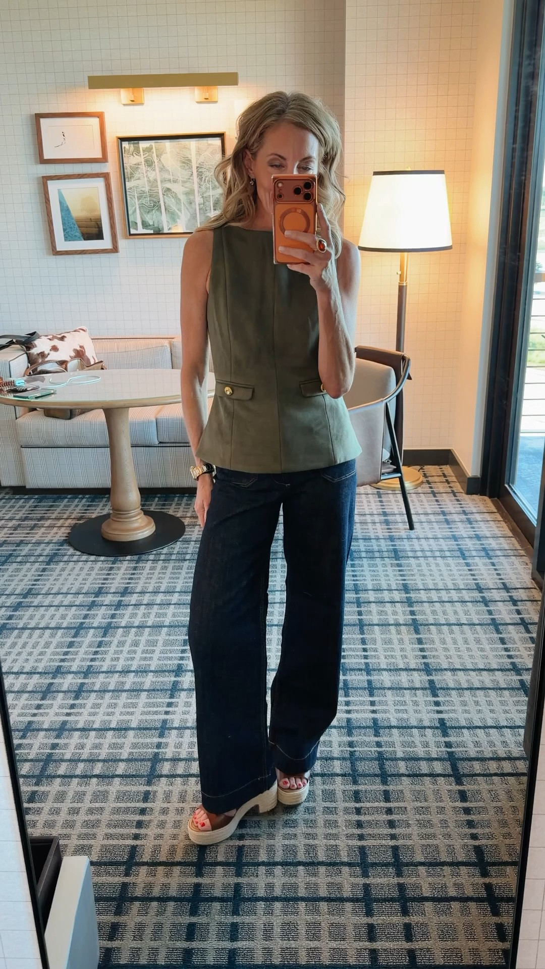 Today’s outfit of the day @Tuckernuck  top (love it) and my fave @Anthropologie  jeans.  I have a blazer I’m wearing on the ✈️ too.