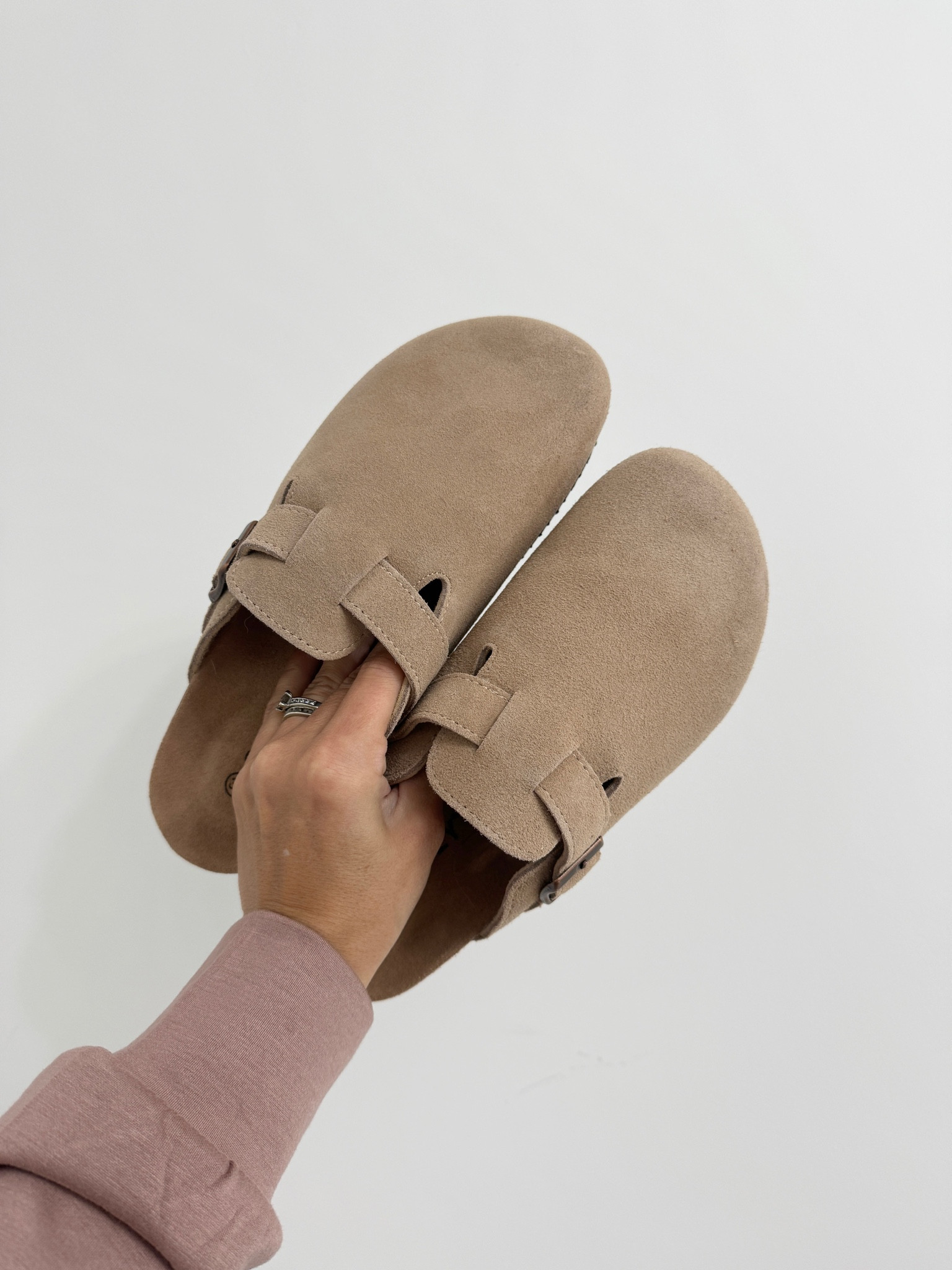 Fall fashion, women’s clogs, slides. True to size! #fallfashion #amazonfinds #clogs 

#LTKStyleTip #LTKFindsUnder50 #LTKShoeCrush