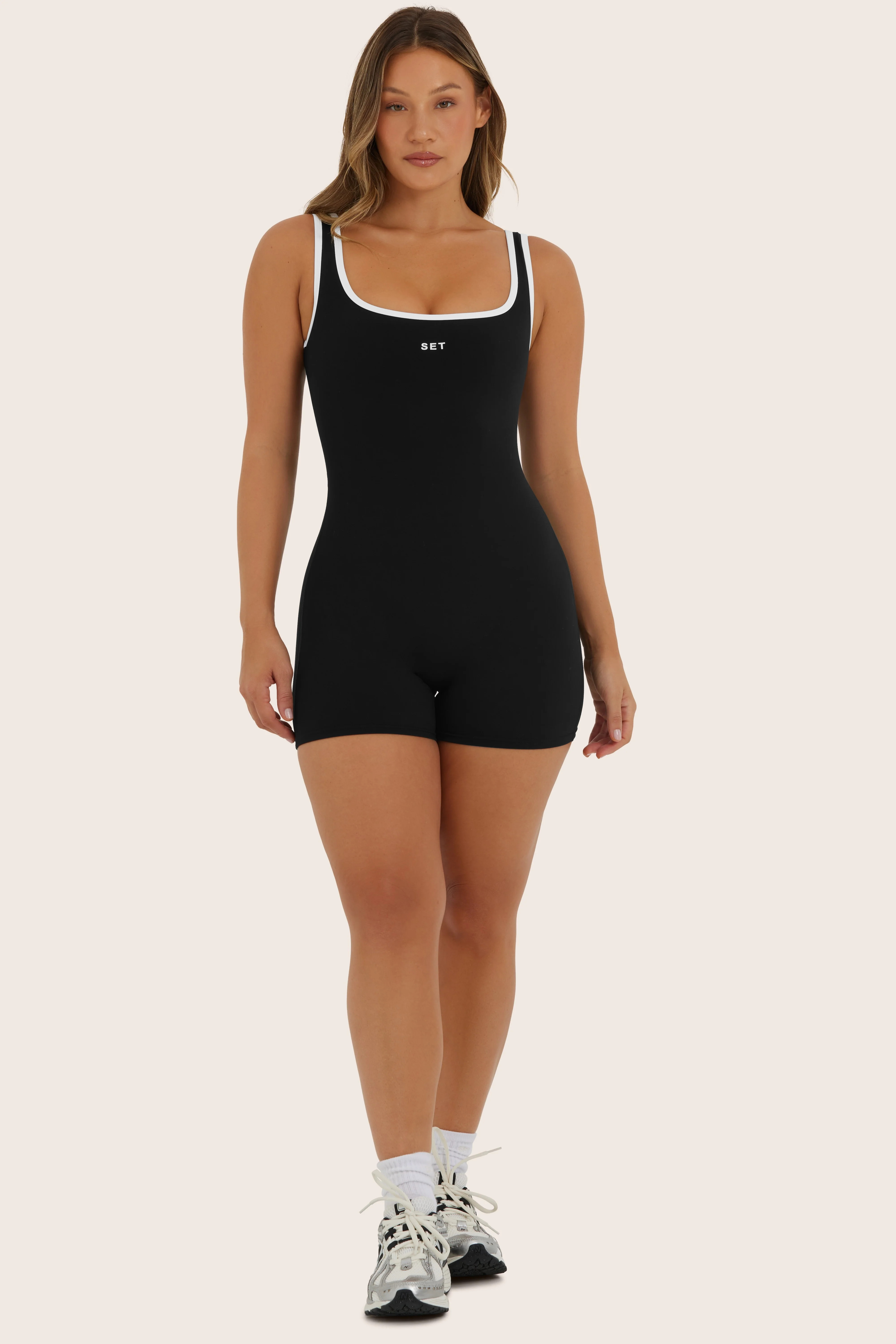SPORTBODY® SPORTY SQUARE SUIT - ORCA | SET Active