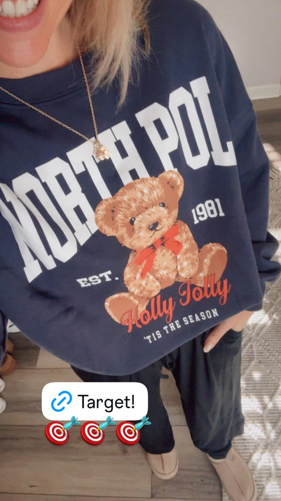 Target has the cutest graphic tees for the holidays 🙌🎯🎯🎯

Size small 