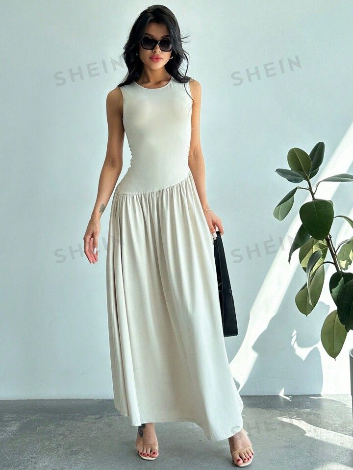 SHEIN Privé Women Solid Round Neck Sleeveless Ruched Long Dress With Waist Belt | SHEIN