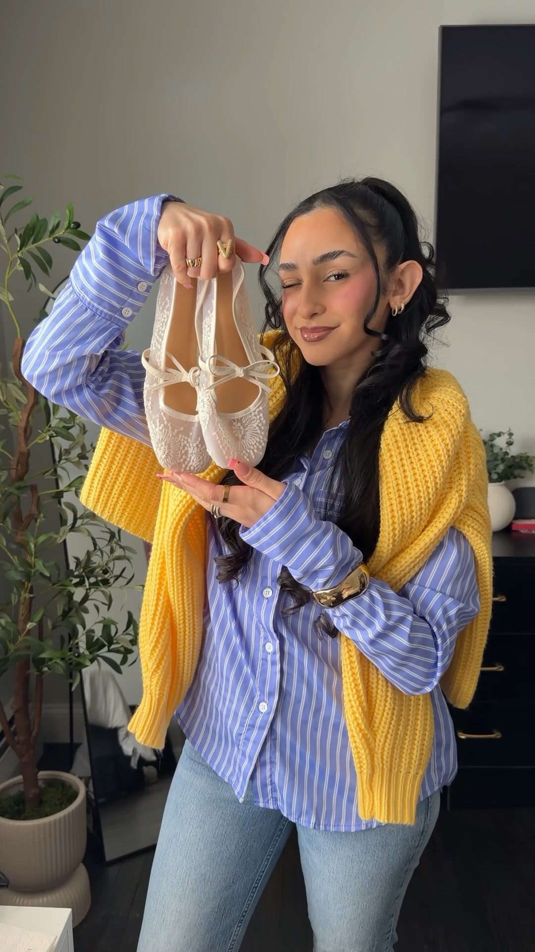 Are we transitioning to spring outfits yet ? I’m ready for the cute ballet flats and bright colors 

#LTKootd #LTKSeasonal #LTKgrwm