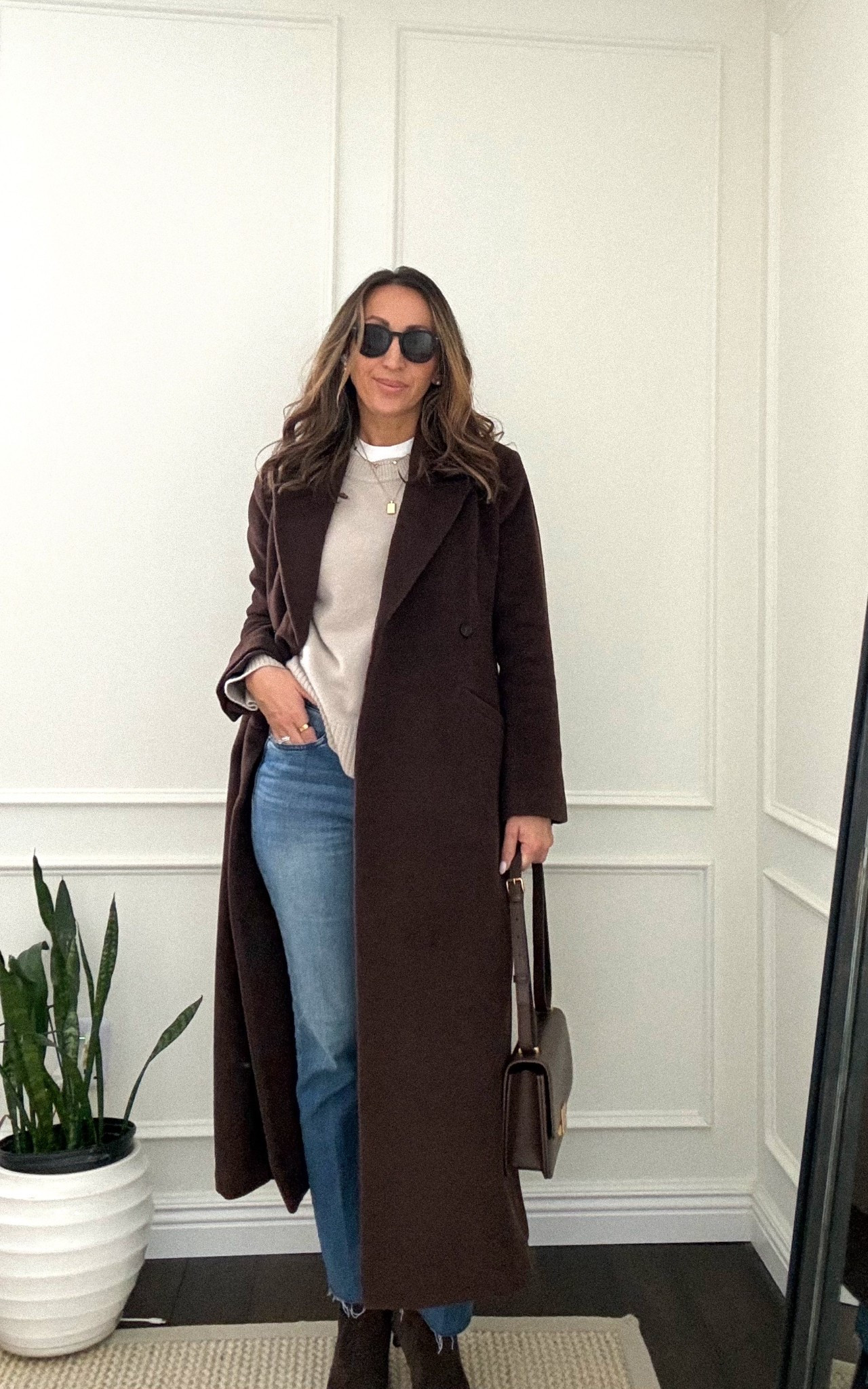 My favorite casual chic go-to type of outfit.
Coat is in small (amazing quality)
Luxe cashmere sweater in small. 
I took my bigger size in jeans.  Very comfortable 👌🏼


@onequince #quincepartner