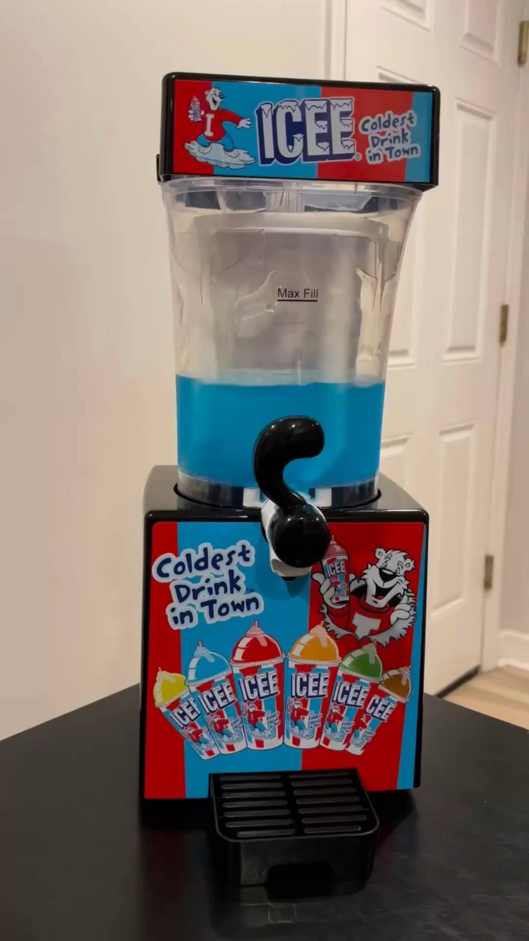 Comment “shop” for the link to this kitchen gadget!

It’s getting warm so it’s time to break out my ICEE Slushi! 💙

#asmr #amazonfinds #iceeslushie #icee #fyp