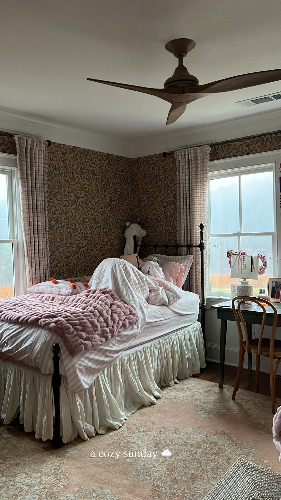 my girls room 💕☁️

#LTKselfcare #LTKdayinmylife #LTKHoliday