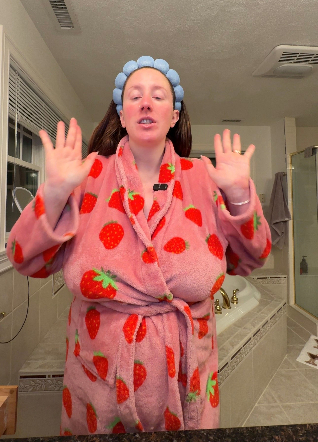 Fave bathrobe! 

#LTKGiftGuide #LTKselfcare #LTKgrwm