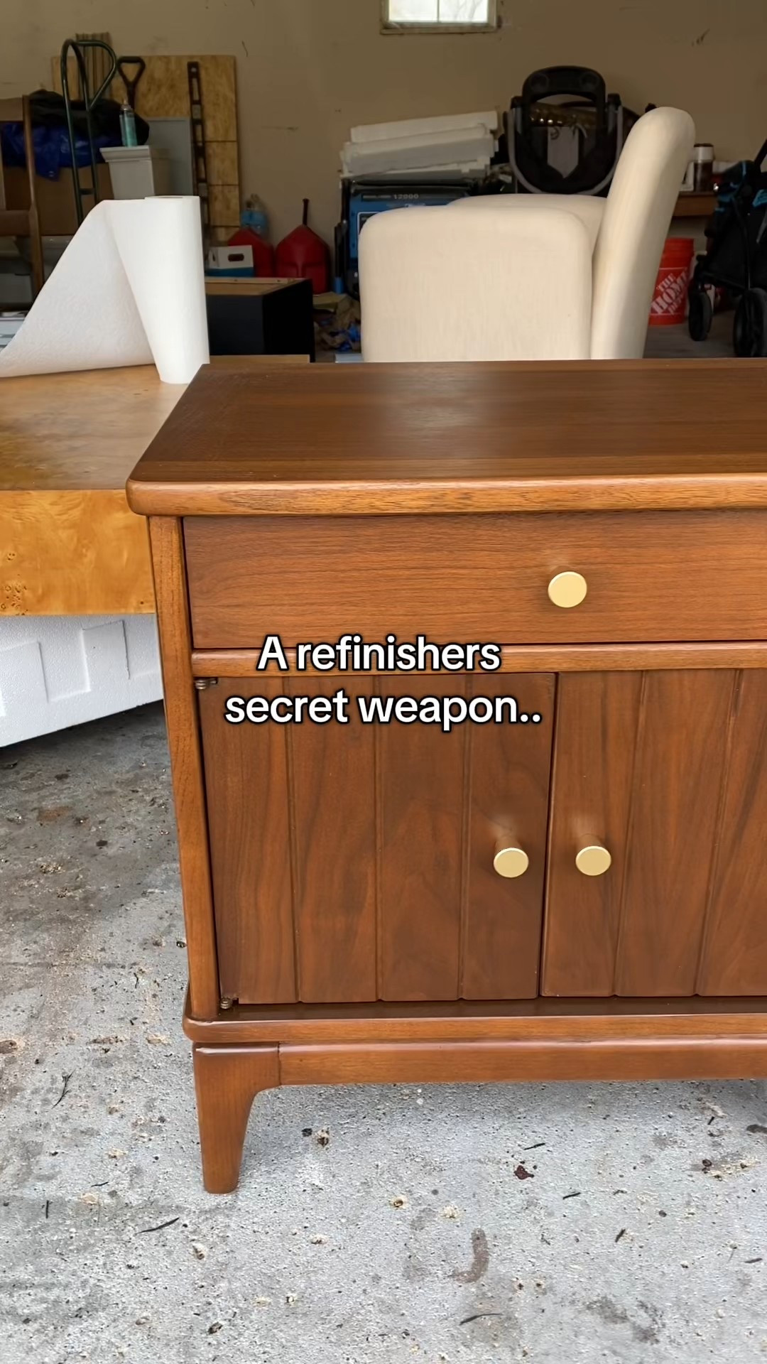 A refinishers secret weapon, toner! My most used color is medium brown / American walnut 


#LTKHome #LTKFindsUnder50 #LTKSaleAlert