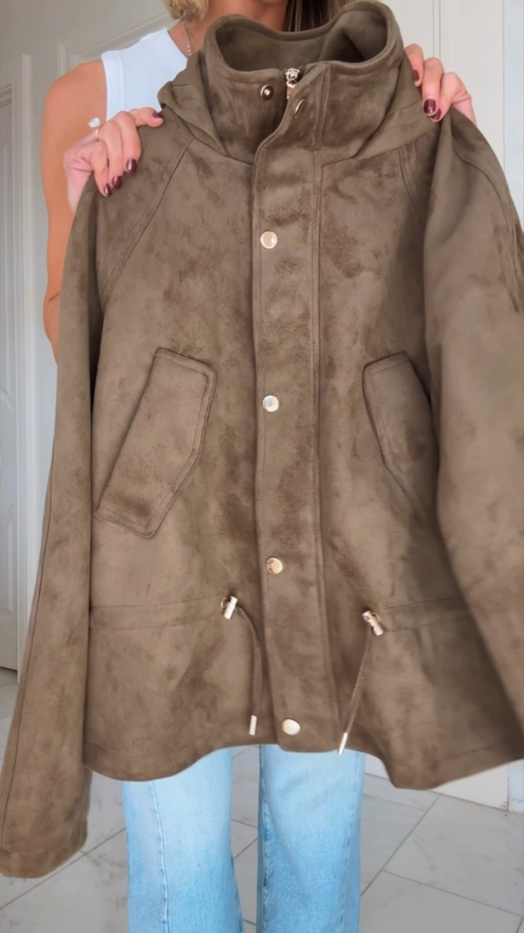 This Zara jacket is so good and under $100 I'm wearing size smalll