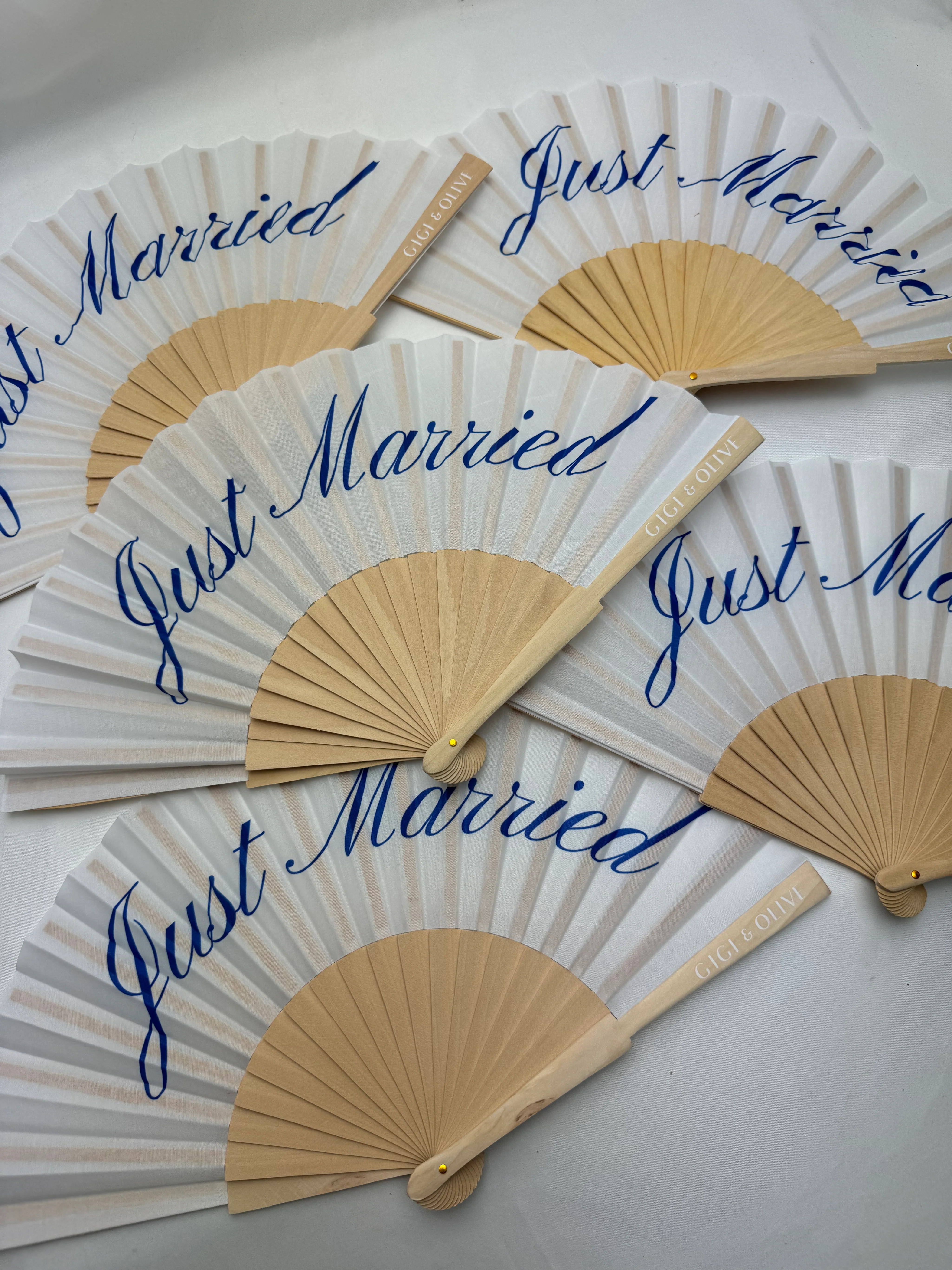 Just Married Fan | Gigi & Olive