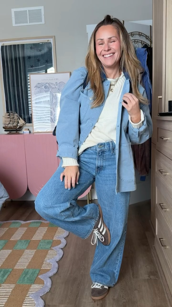 When winter coats start to feel like too much, this is what I reach for. Lightweight but still warm, easy to layer, and instantly makes an outfit feel pulled together.  This Aerie barn jacket is that in-between piece for late winter → early spring — perfect for errands, school pickup, and those chilly-but-not-freezing days.  If you’re ready to retire the bulky coat but still need warmth, this is it. 