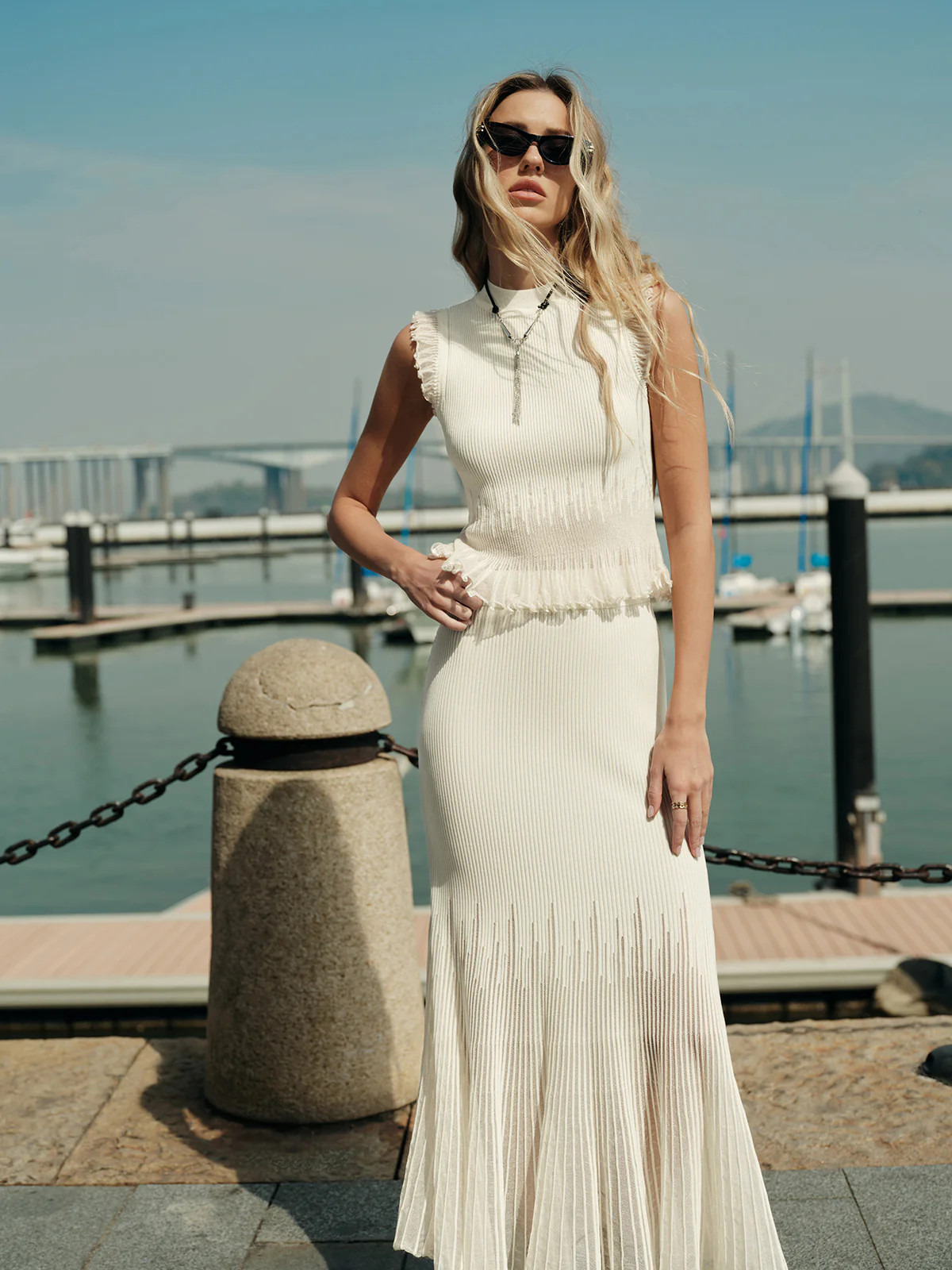 Ribbed Knit Ruffle Top | Commense