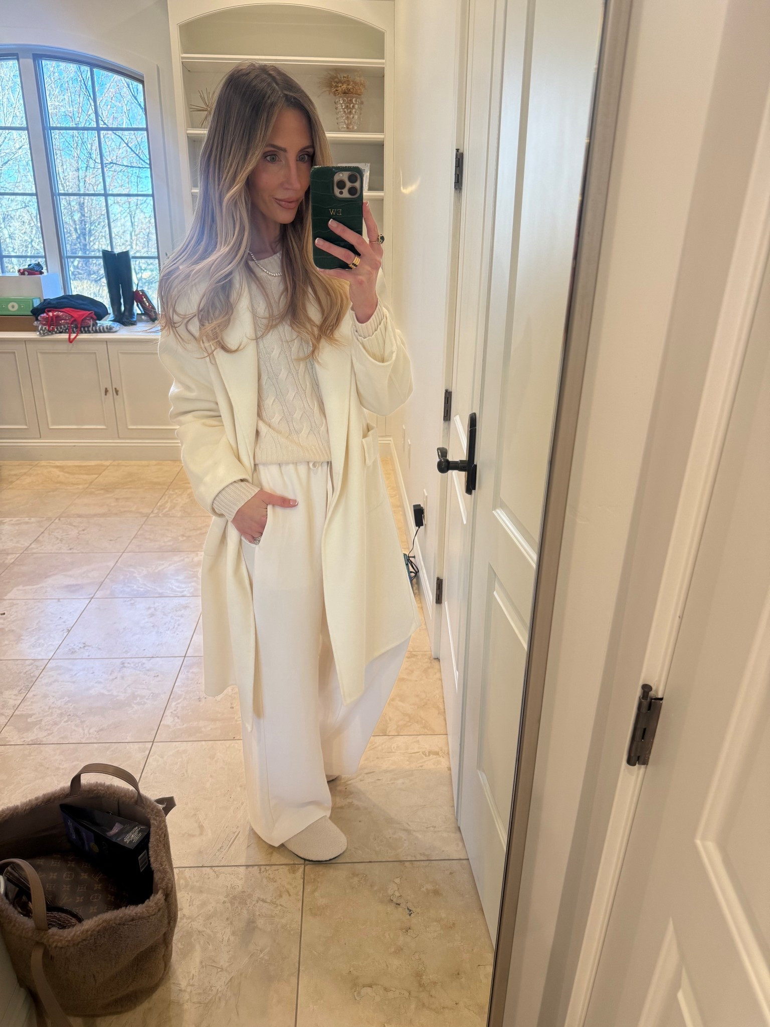 We love a winter white moment. This jacket is on HUGE sale. 

#LTKFindsUnder100 #LTKSaleAlert