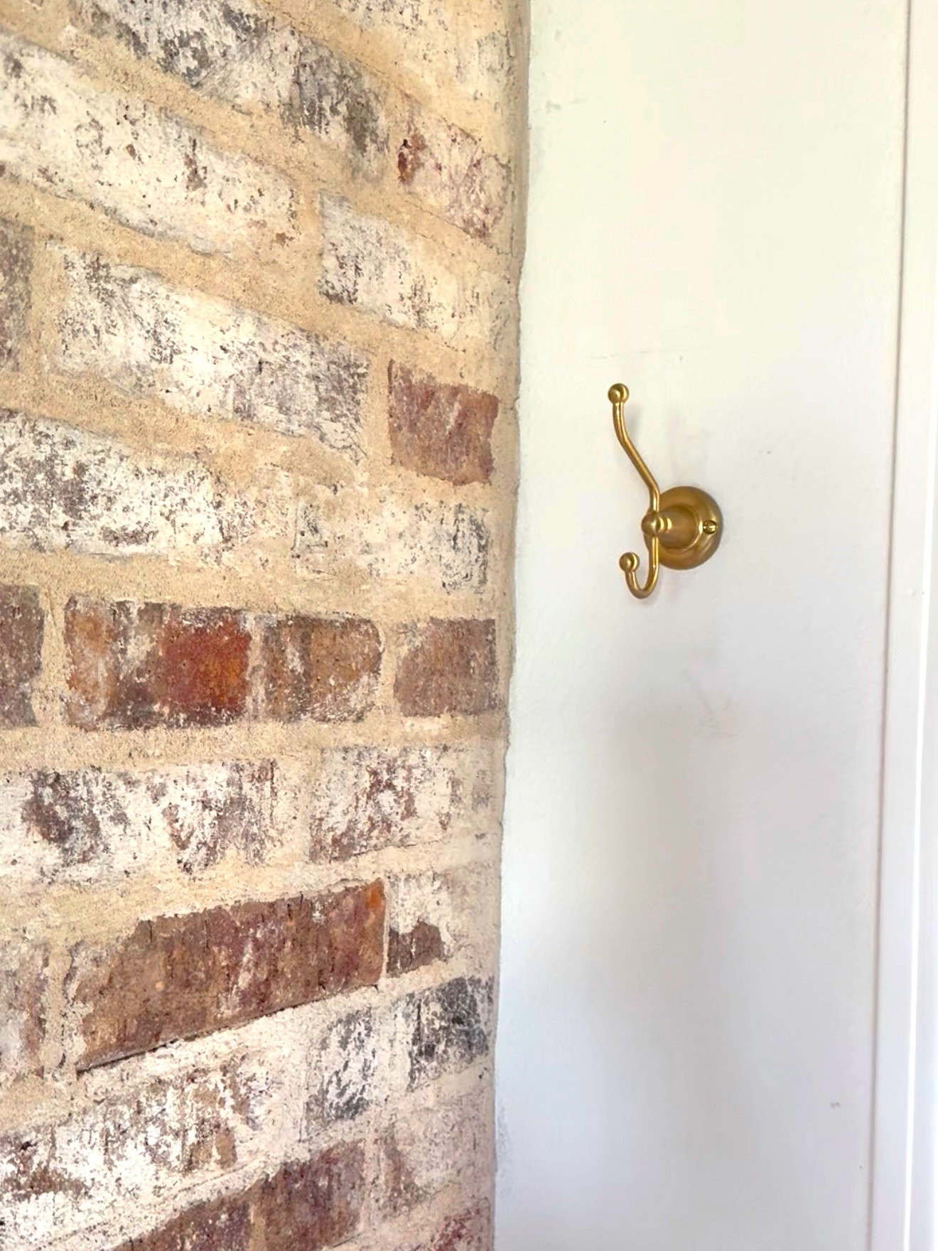 Small changes can make a big impact. This little hook is the perfect example 

#LTKFindsUnder50 #LTKHome #LTKSaleAlert