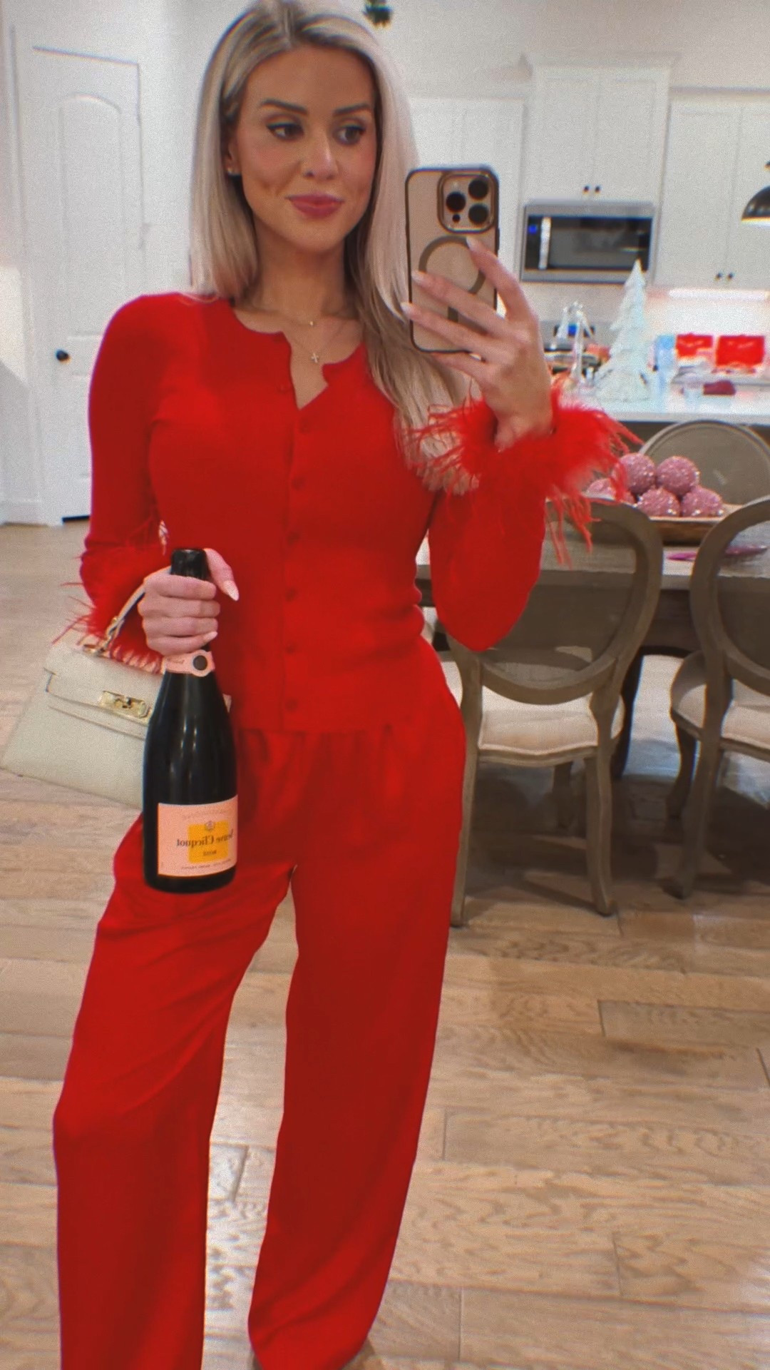 Girls night PJ party #holidayparty #pajamaparty #holidaypjs

#LTKPetite