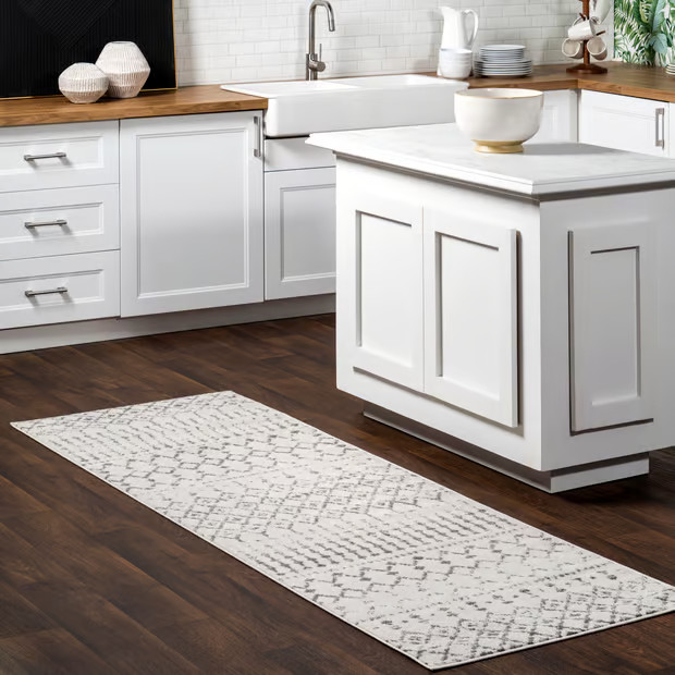 Gray Moroccan Trellis 8' x 10' Area Rug | Rugs USA