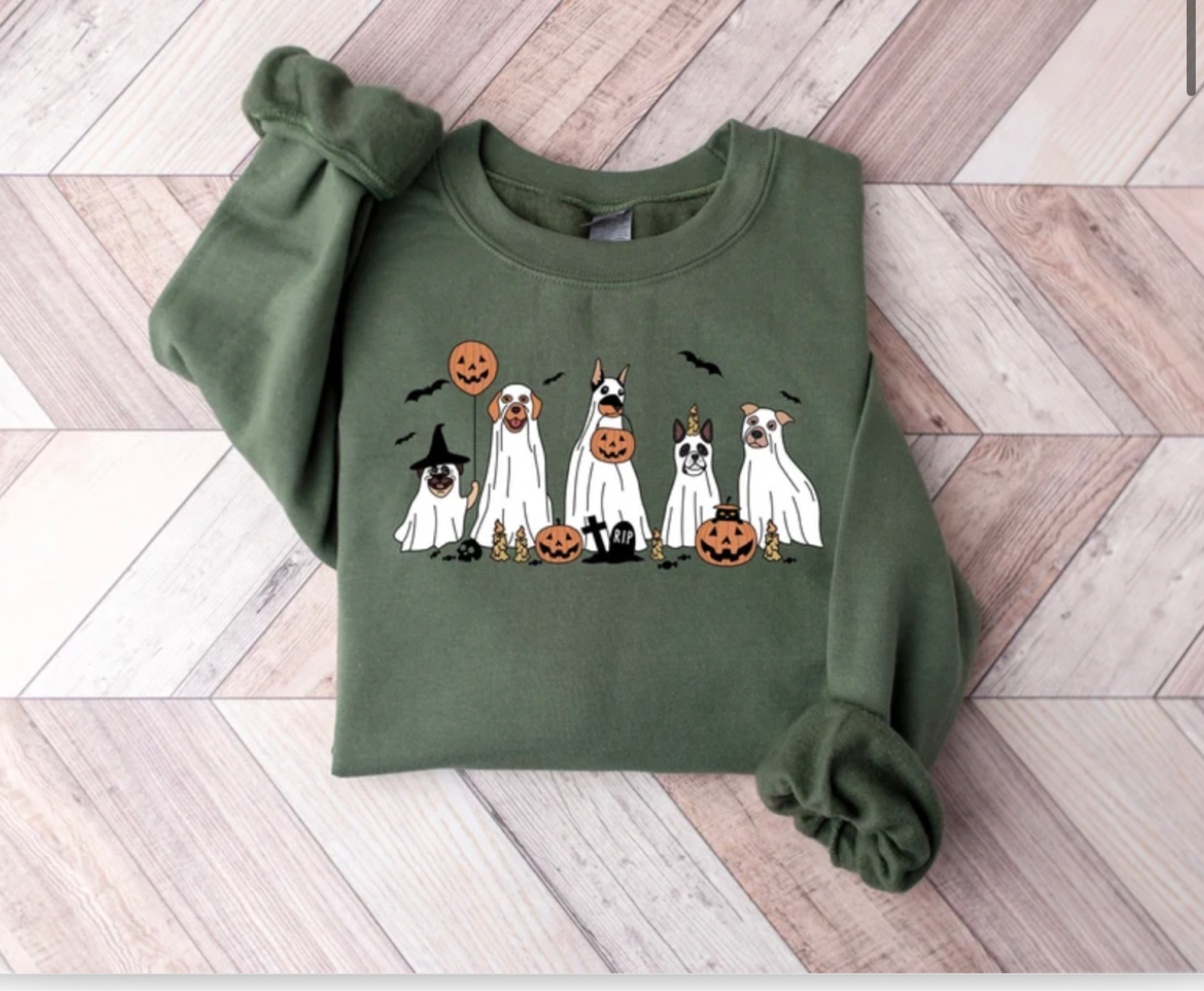 The cutest for dog moms this Halloween! 

#LTKSeasonal #LTKGiftGuide #LTKfindsunder100