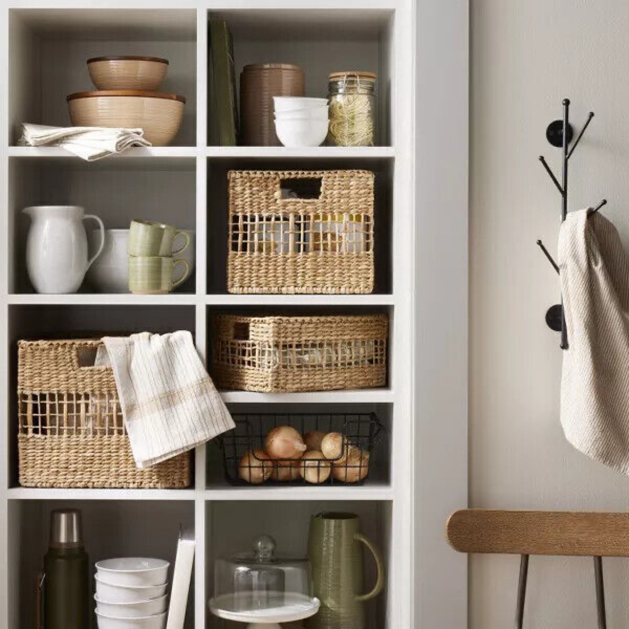 Neutral baskets and kitchenware to organize and decorate the kitchen, pantry, linen closet, bathroom, kids room

Natural, organic modern, woven, rattan, transitional, beige, brown black, Target, cutting board, wall hook, tea towels, bowl, canister, pitcher jug vase storagee#LTKBacktoSchool 

#LTKHome #LTKFindsUnder50