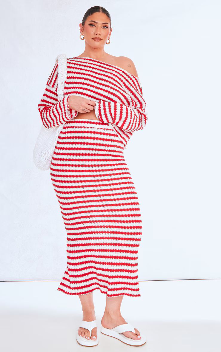 Plus Red Crochet Maxi Skirt | PrettyLittleThing IE