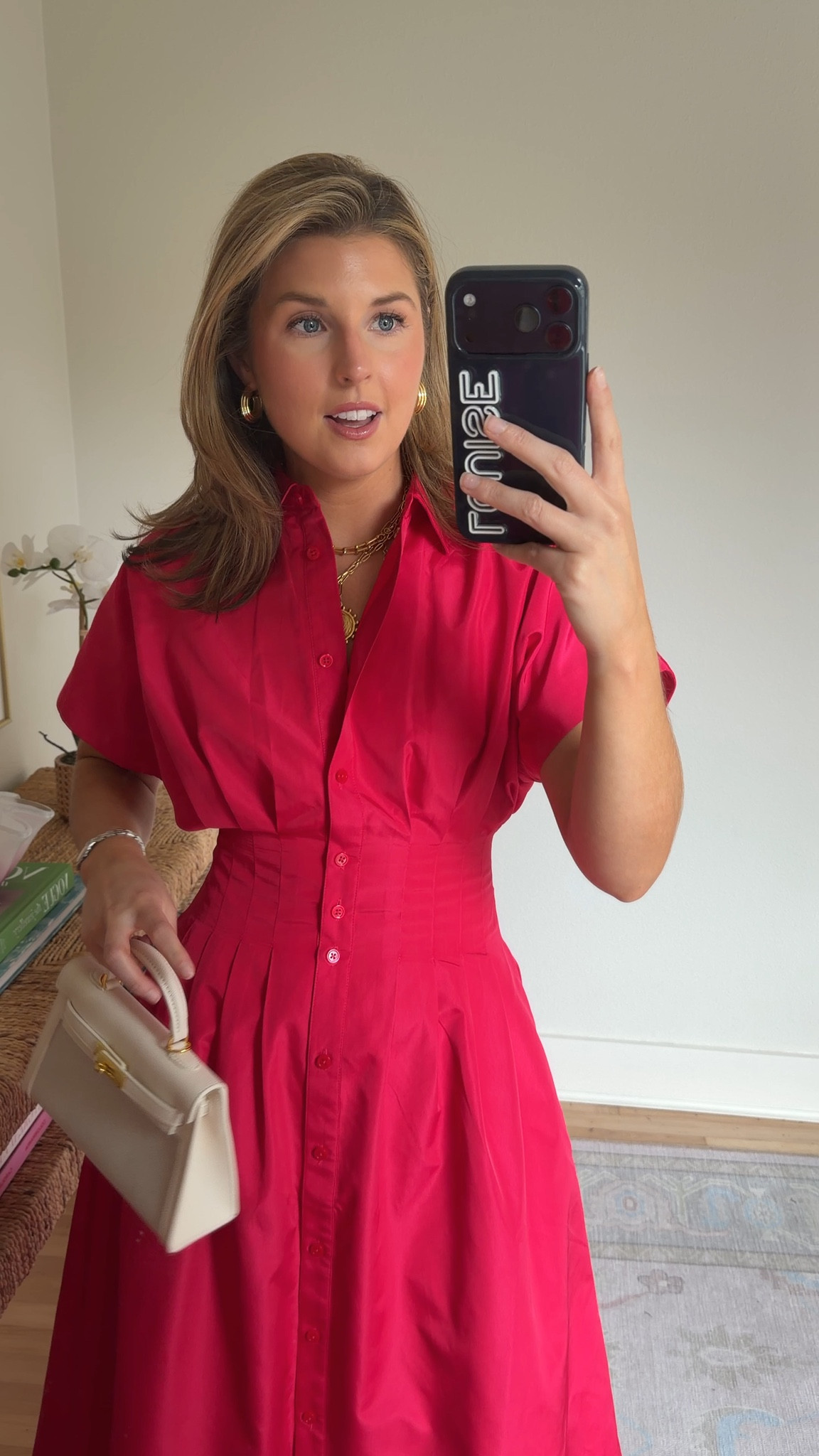 Fabulous midi! Perfect for a baby shower or bridal shower! Wearing an XS. Code LOUISE20