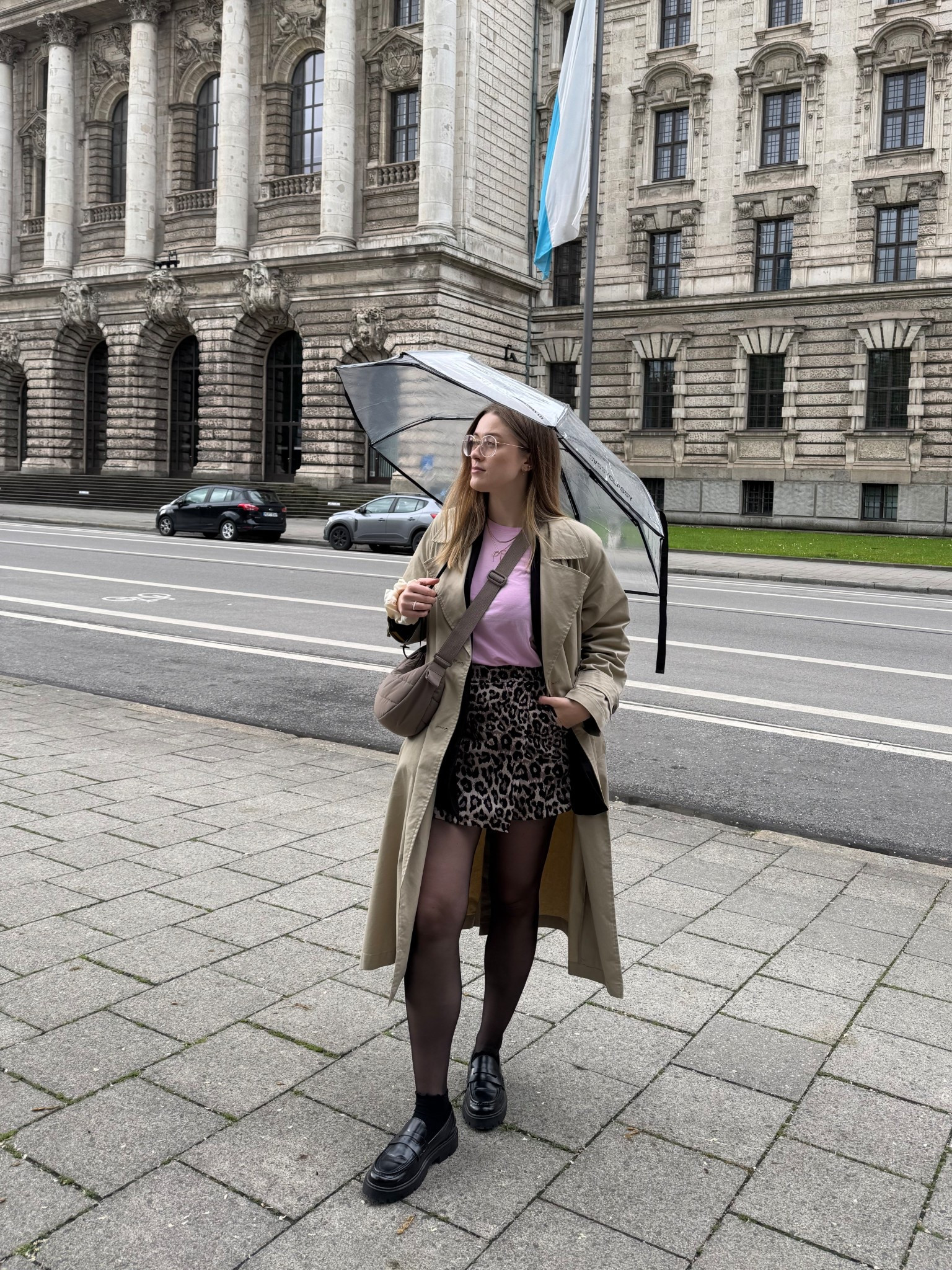 Rainy Look, um durch München zu schlendern ☔️🌸🫶🏼

#LTKmidsize #LTKtravel #LTKdeutschland
